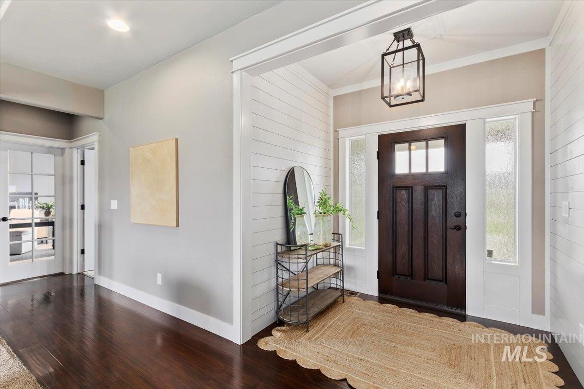 3989 N 3620 E, Kimberly, Idaho 83341-5053, 4 Bedrooms, 2.5 Bathrooms, Residential For Sale, Price $729,900, 98967416