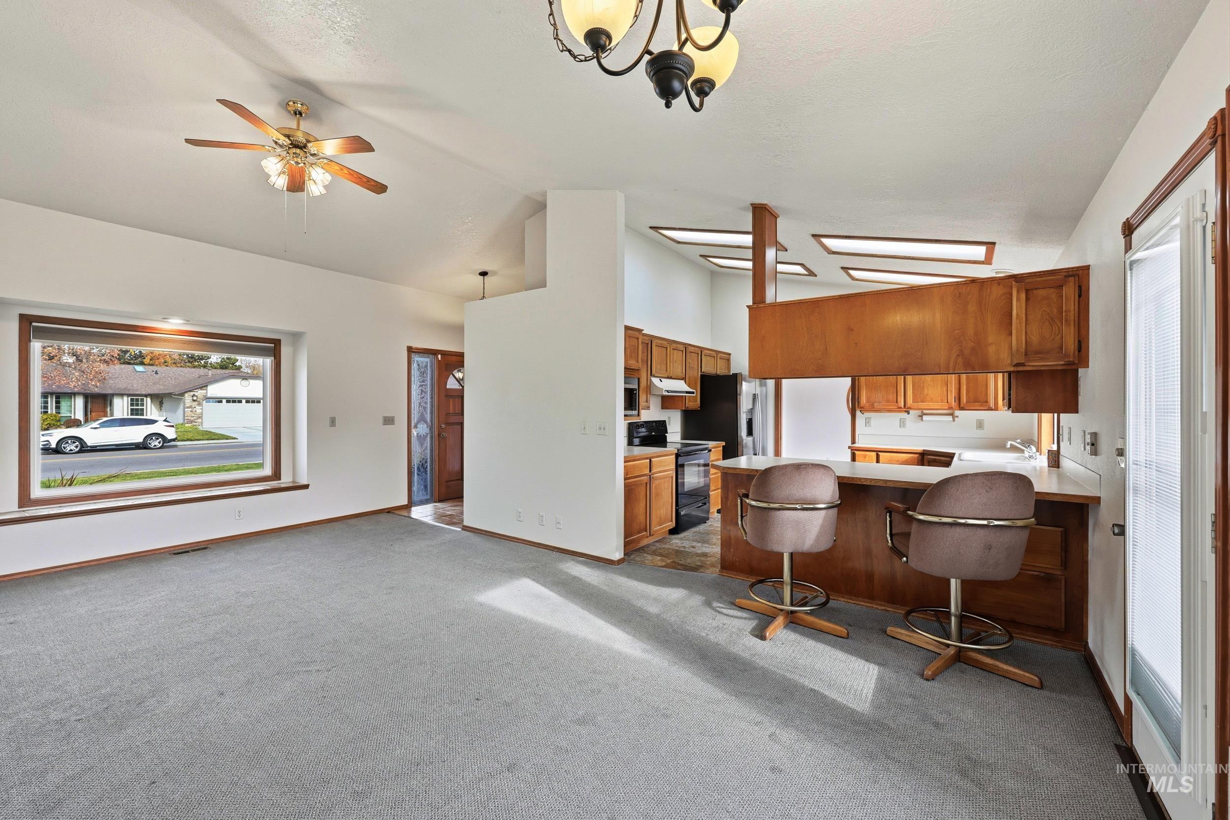 9807 Edna, Boise, Idaho 83704, 3 Bedrooms, 2 Bathrooms, Residential For Sale, Price $440,000, 98967417