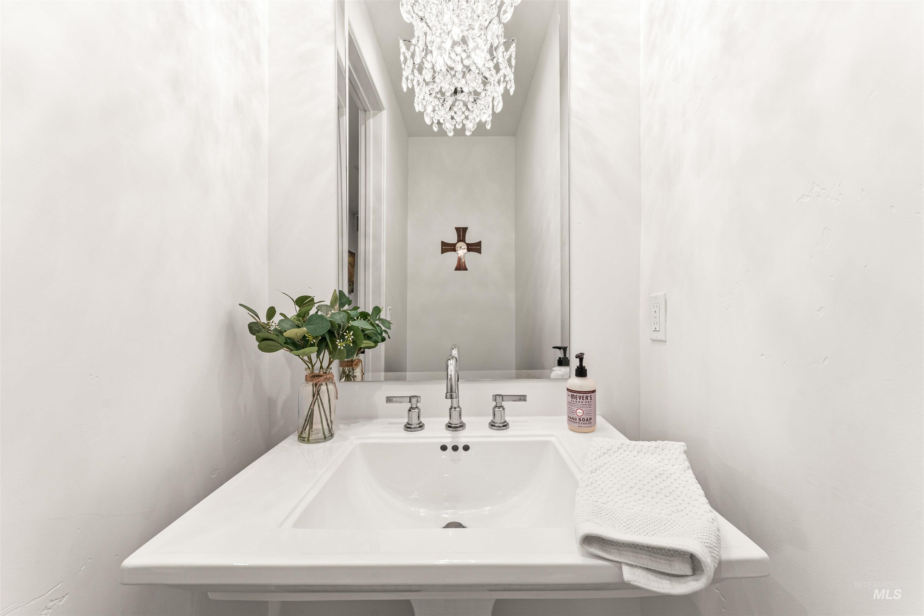 12334 Rivendell Ct., Nampa, Idaho 83686, 3 Bedrooms, 3.5 Bathrooms, Residential For Sale, Price $1,385,000, 98967433