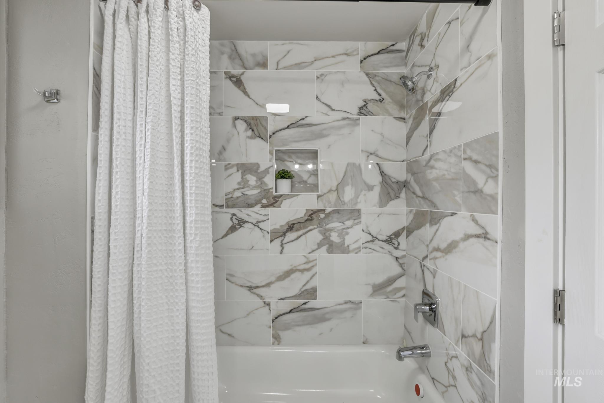 1942 Burton Ave, Burley, Idaho 83318-2323, 4 Bedrooms, 3 Bathrooms, Residential For Sale, Price $355,900, 98967435