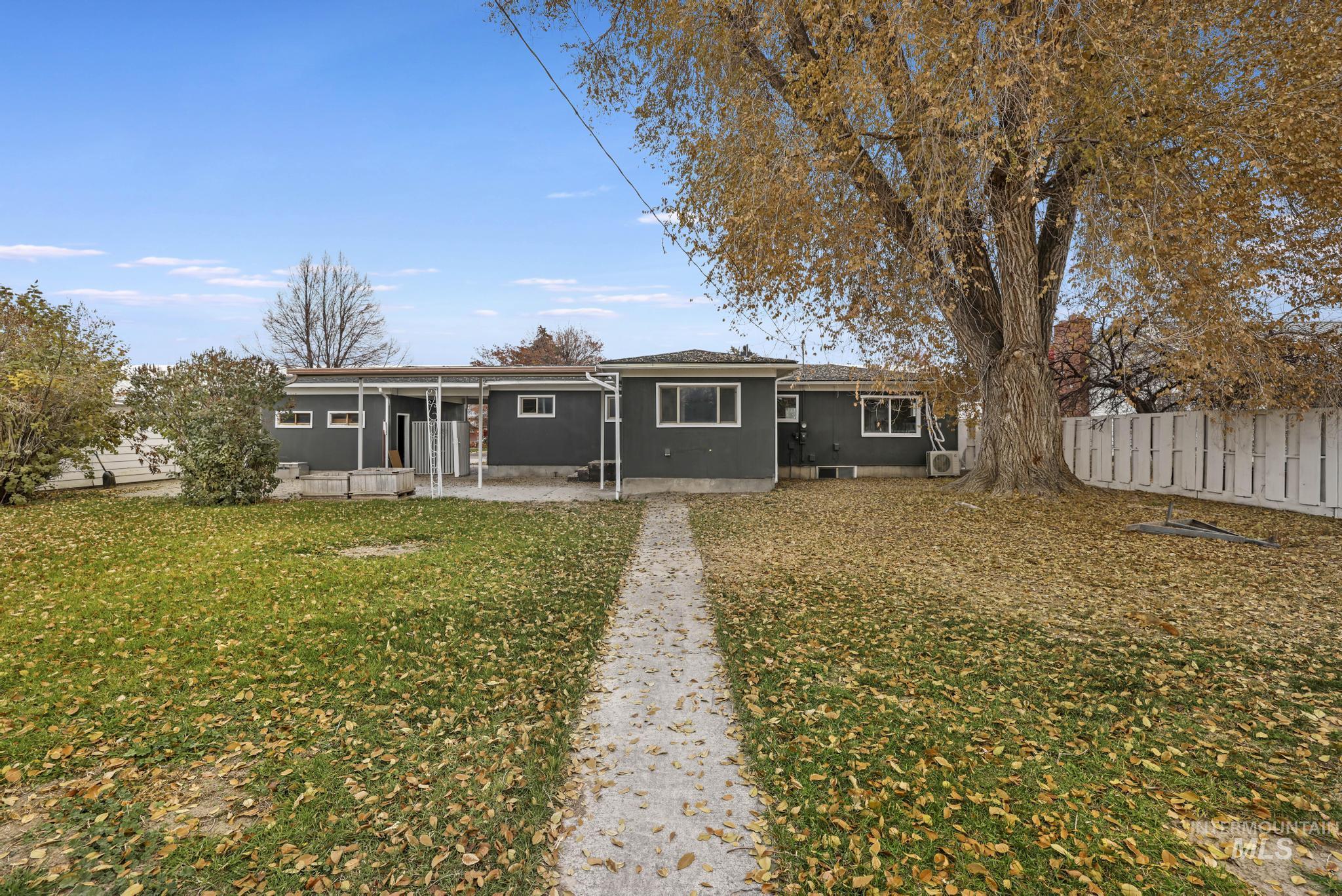 1942 Burton Ave, Burley, Idaho 83318-2323, 4 Bedrooms, 3 Bathrooms, Residential For Sale, Price $355,900, 98967435