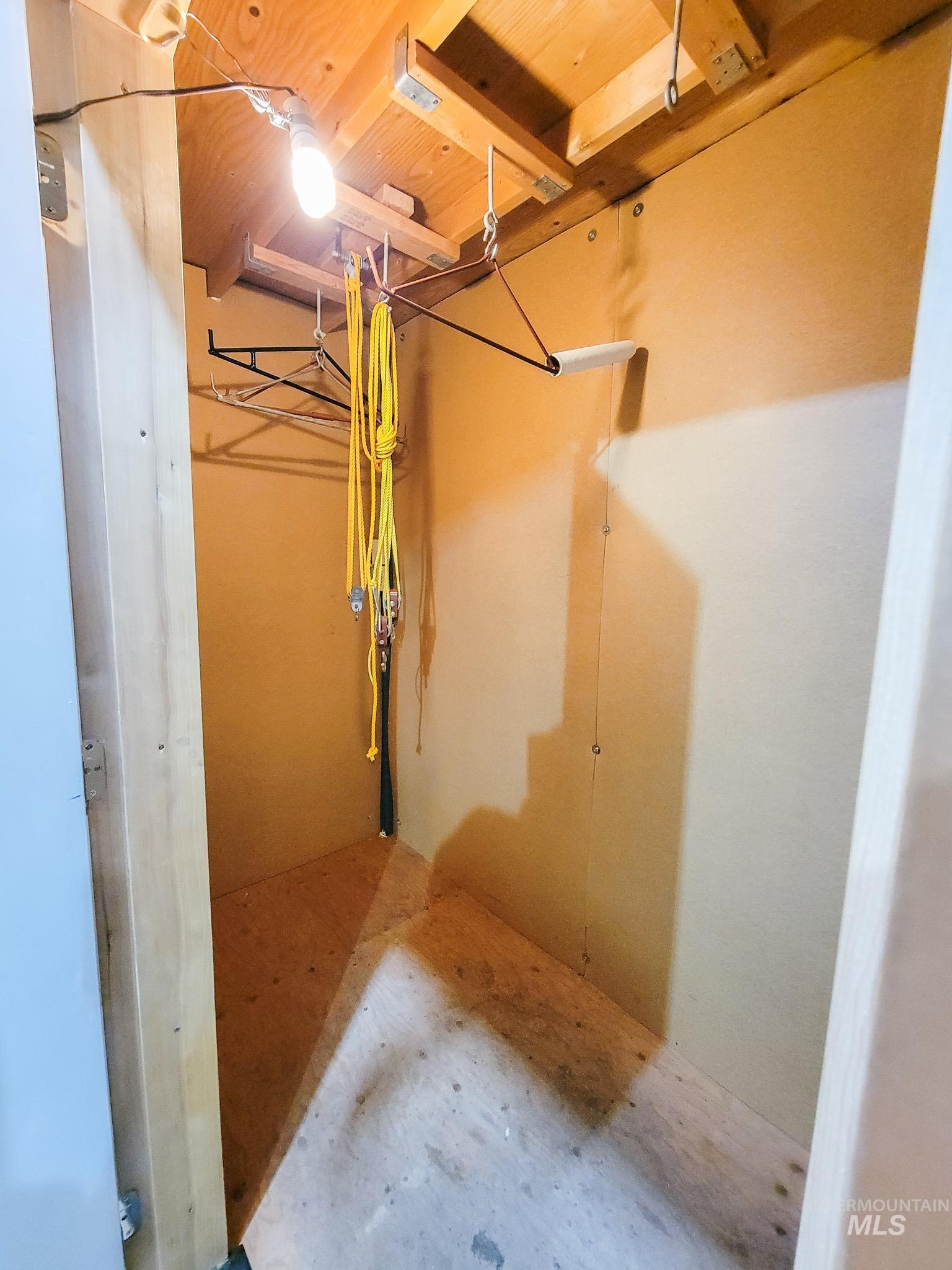 1815 Powers Drive, Lewiston, Idaho 83501, 4 Bedrooms, 2 Bathrooms, Residential For Sale, Price $432,500, 98967436