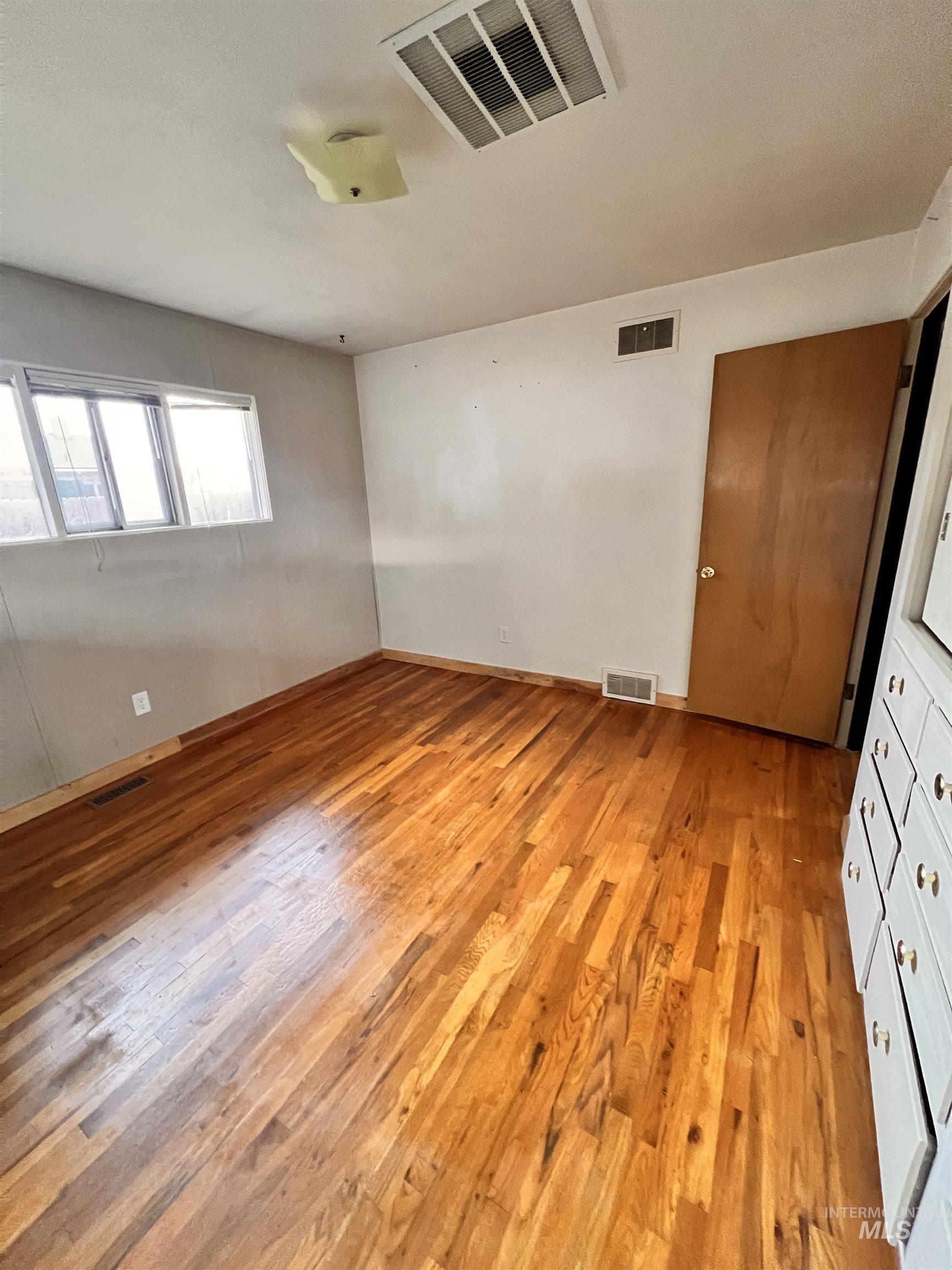 4514 W. Camas St., Boise, Idaho 83705, 3 Bedrooms, 2 Bathrooms, Residential For Sale, Price $475,000, 98967439