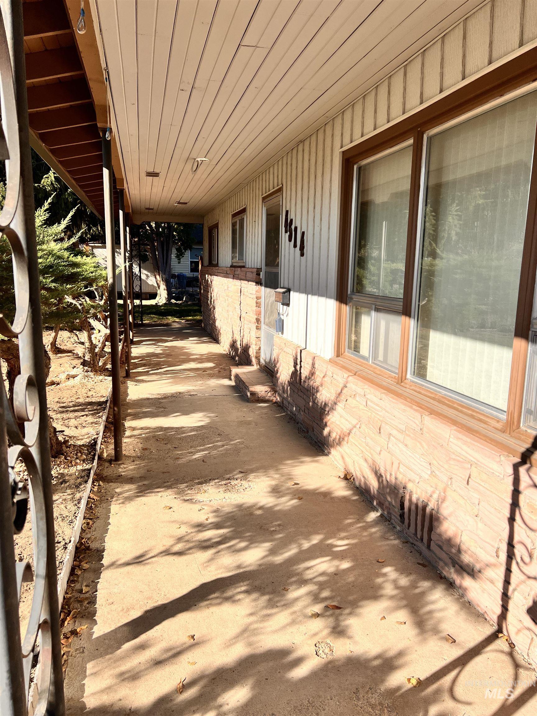 4514 W. Camas St., Boise, Idaho 83705, 3 Bedrooms, 2 Bathrooms, Residential For Sale, Price $475,000, 98967439