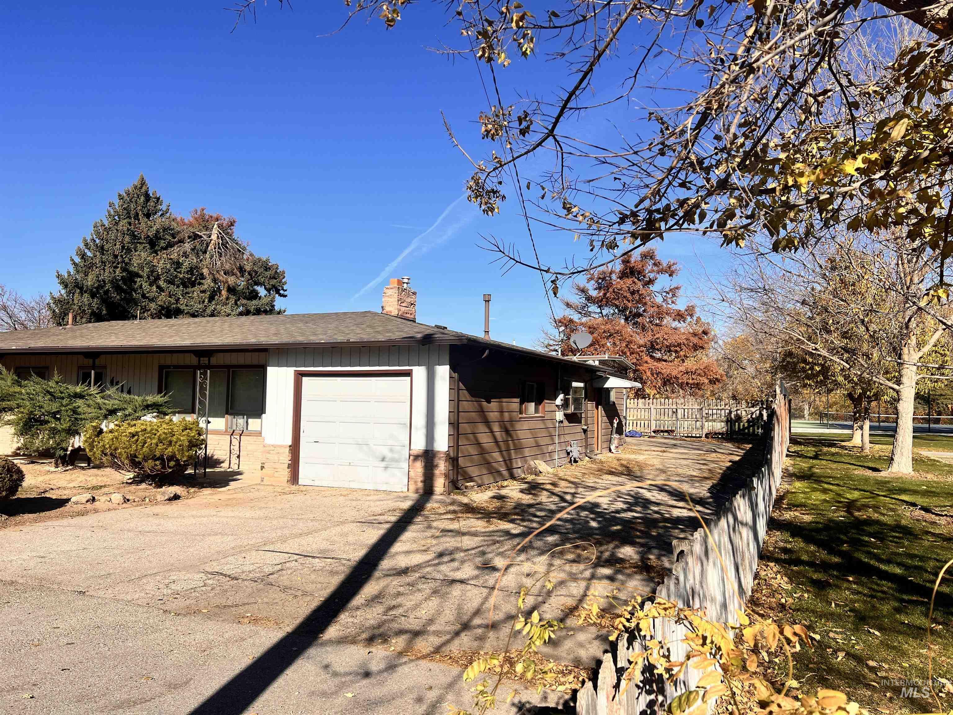 4514 W. Camas St., Boise, Idaho 83705, 3 Bedrooms, 2 Bathrooms, Residential For Sale, Price $475,000, 98967439