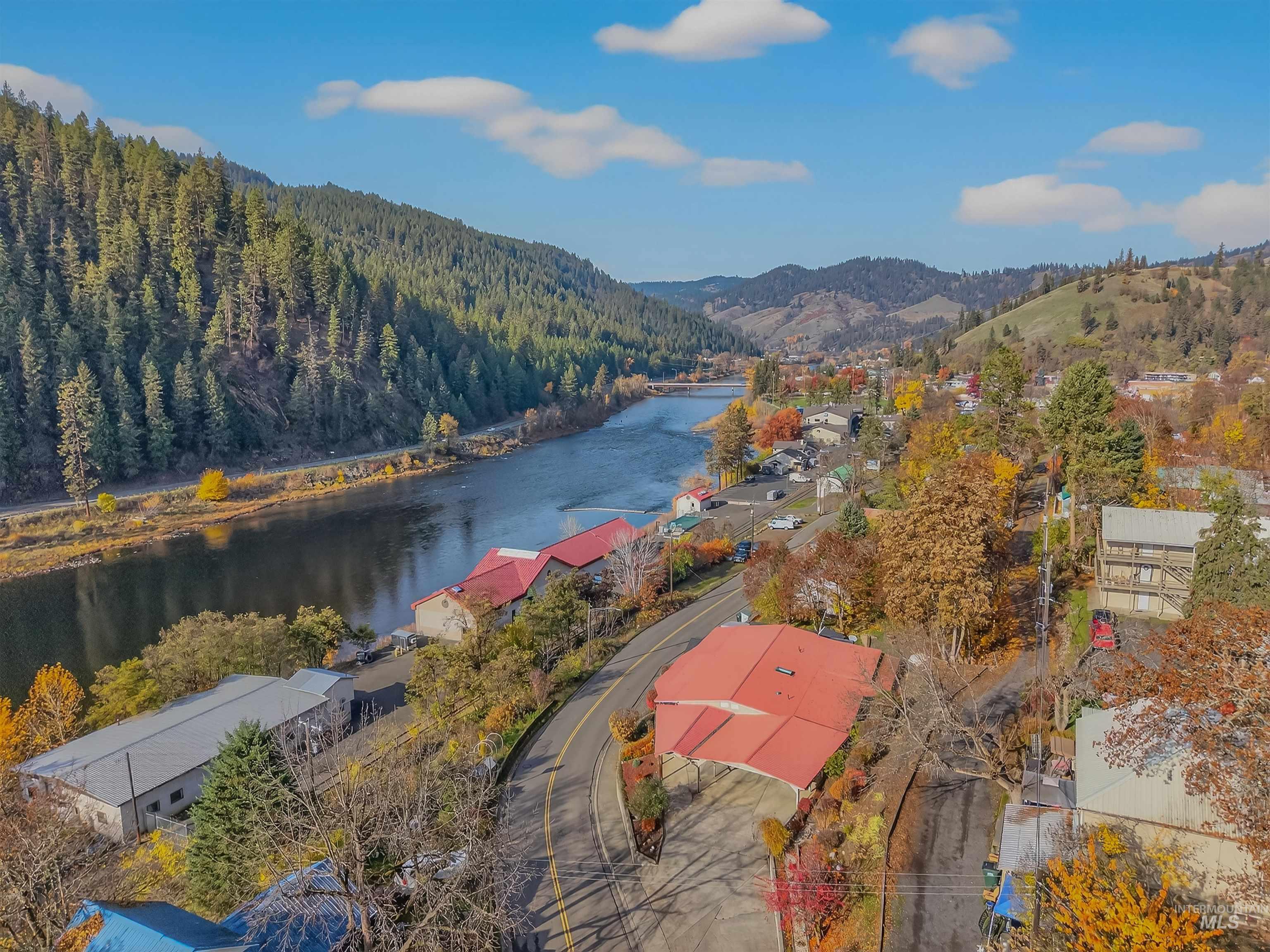 824 Main Street, Orofino, Idaho 83544, 3 Bedrooms, 2 Bathrooms, Residential For Sale, Price $259,000, 98967447