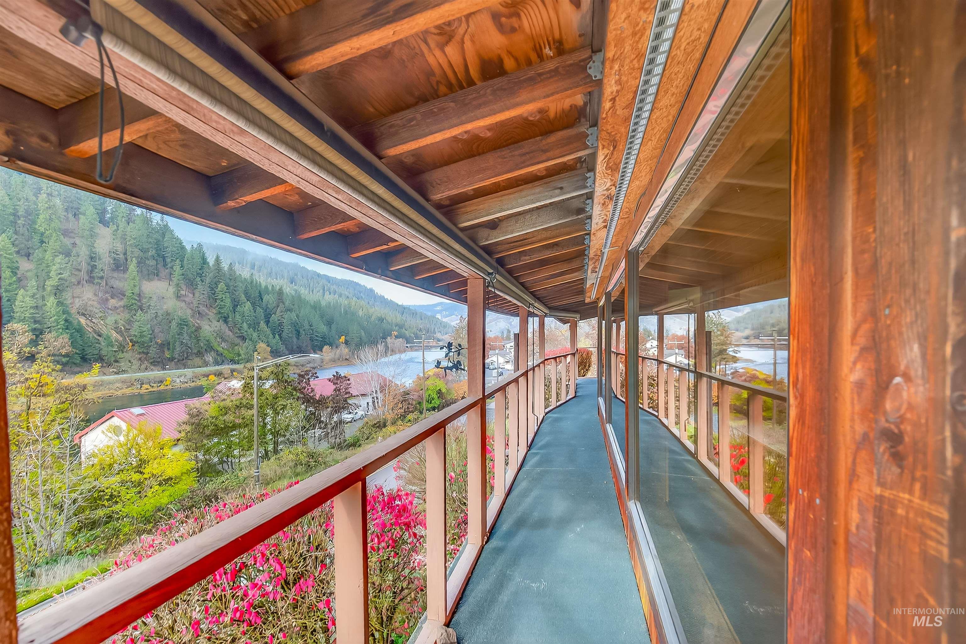 824 Main Street, Orofino, Idaho 83544, 3 Bedrooms, 2 Bathrooms, Residential For Sale, Price $259,000, 98967447