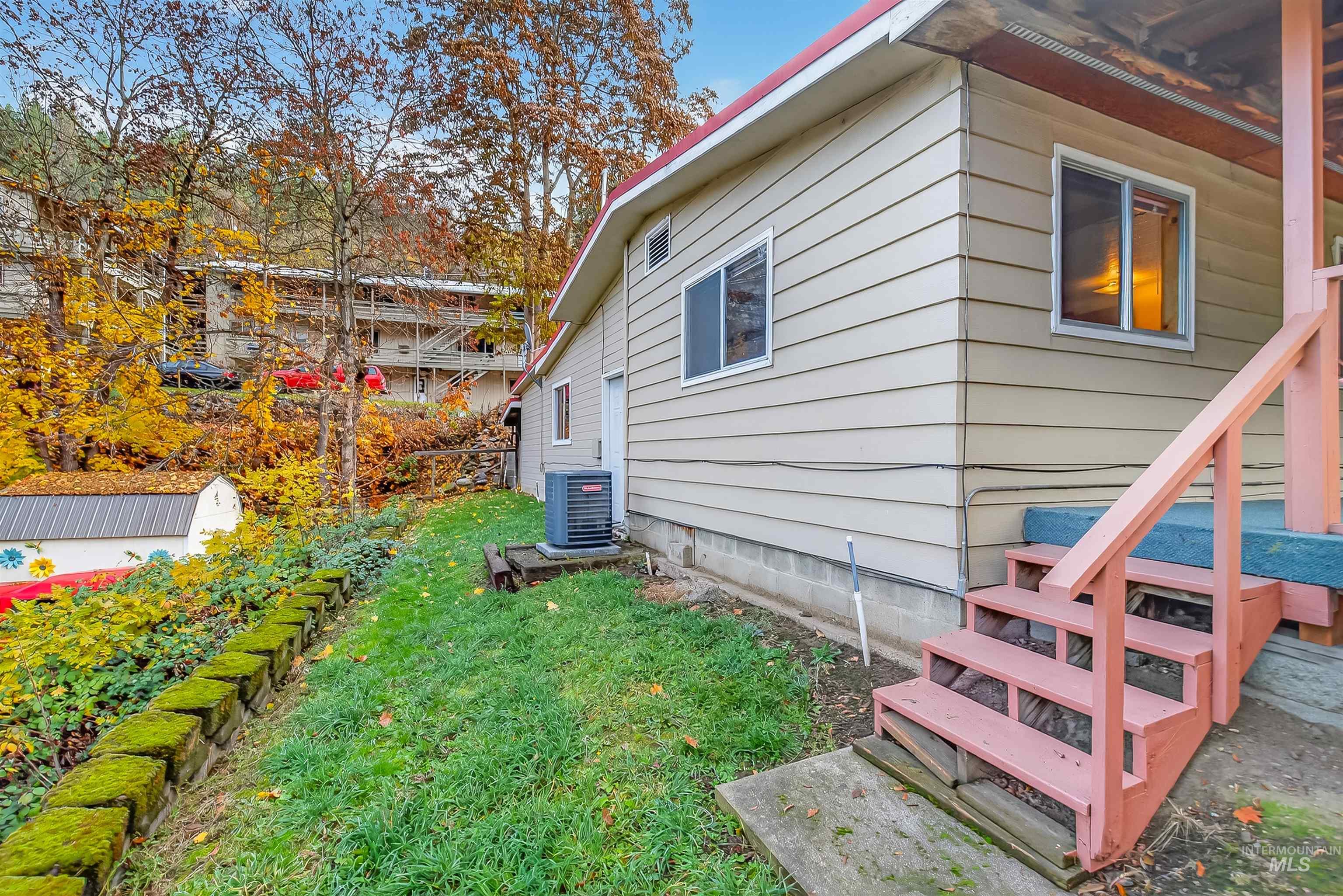 824 Main Street, Orofino, Idaho 83544, 3 Bedrooms, 2 Bathrooms, Residential For Sale, Price $259,000, 98967447