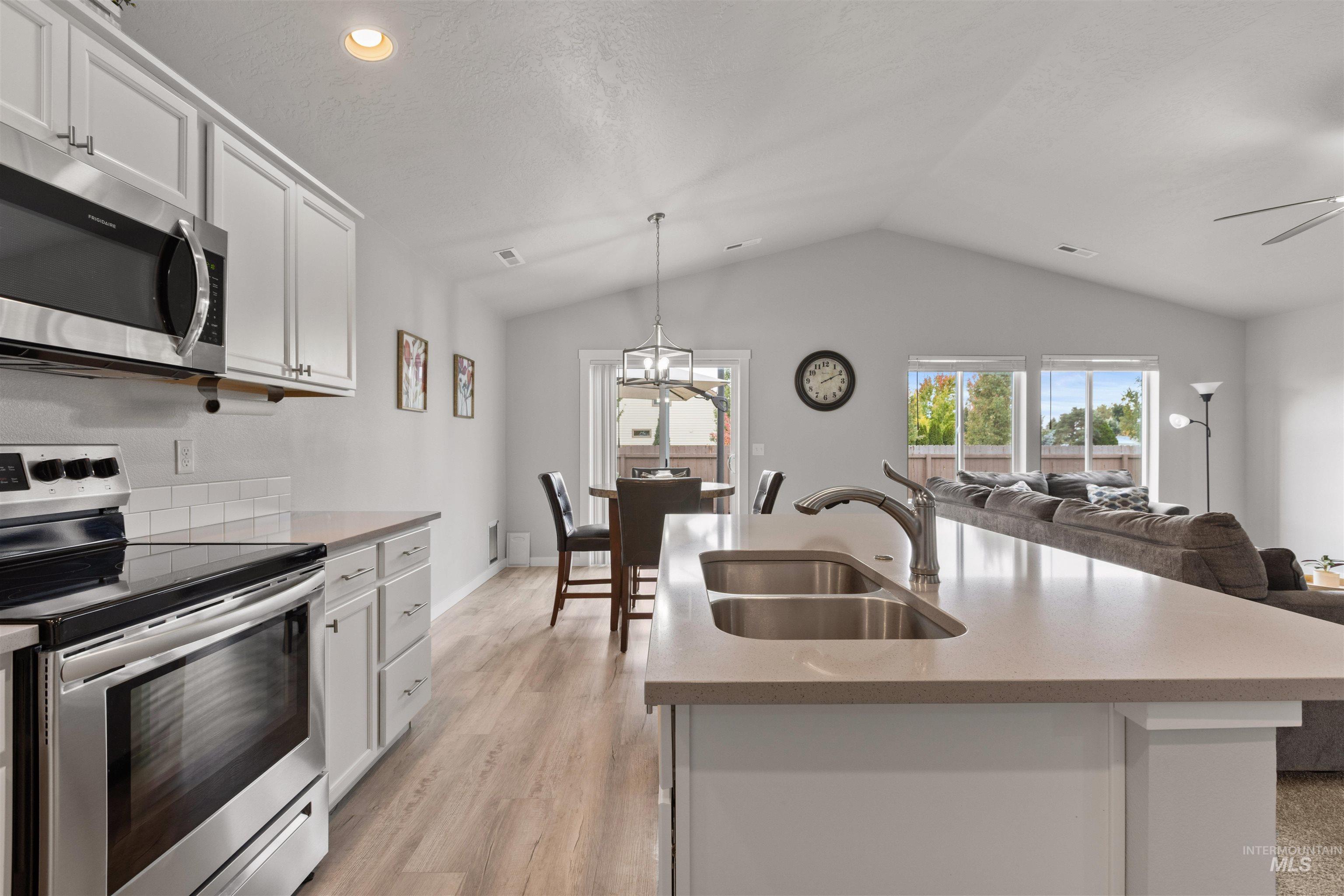 12667 W Fig Ct, Boise, Idaho 83713, 3 Bedrooms, 2 Bathrooms, Residential For Sale, Price $456,900, 98967448