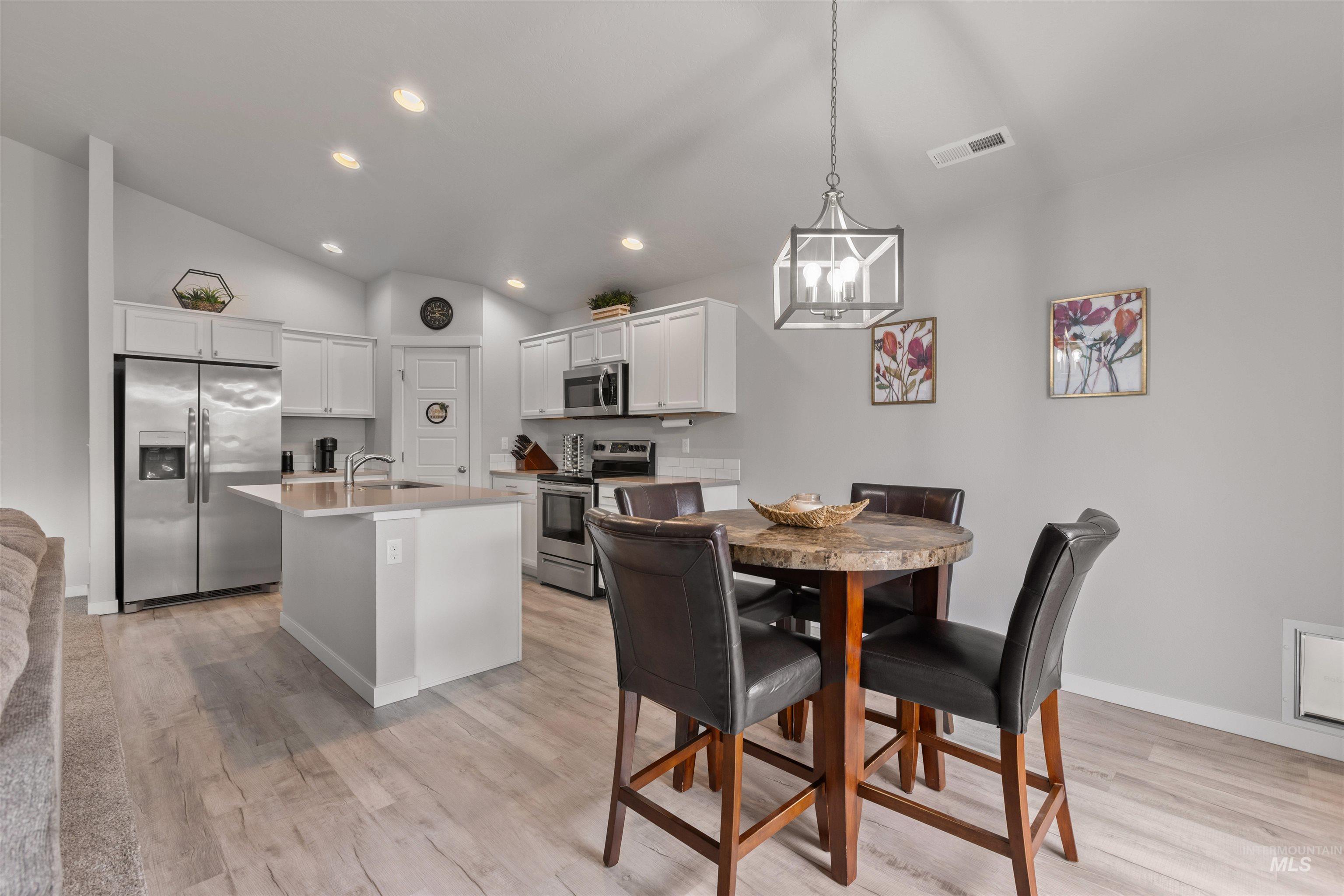 12667 W Fig Ct, Boise, Idaho 83713, 3 Bedrooms, 2 Bathrooms, Residential For Sale, Price $456,900, 98967448