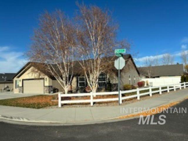 800 Kelli Ln, Filer, Idaho 83328, 3 Bedrooms, 2 Bathrooms, Residential For Sale, Price $399,000, 98967450
