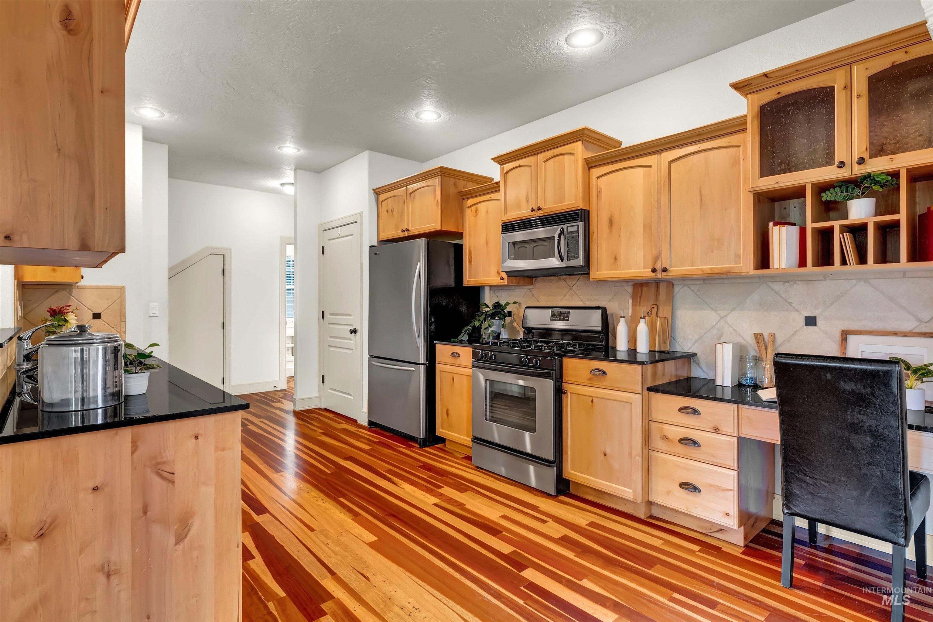 12733 N 10th Avenue, Boise, Idaho 83714-9333, 4 Bedrooms, 2.5 Bathrooms, Residential For Sale, Price $659,900, 98967454