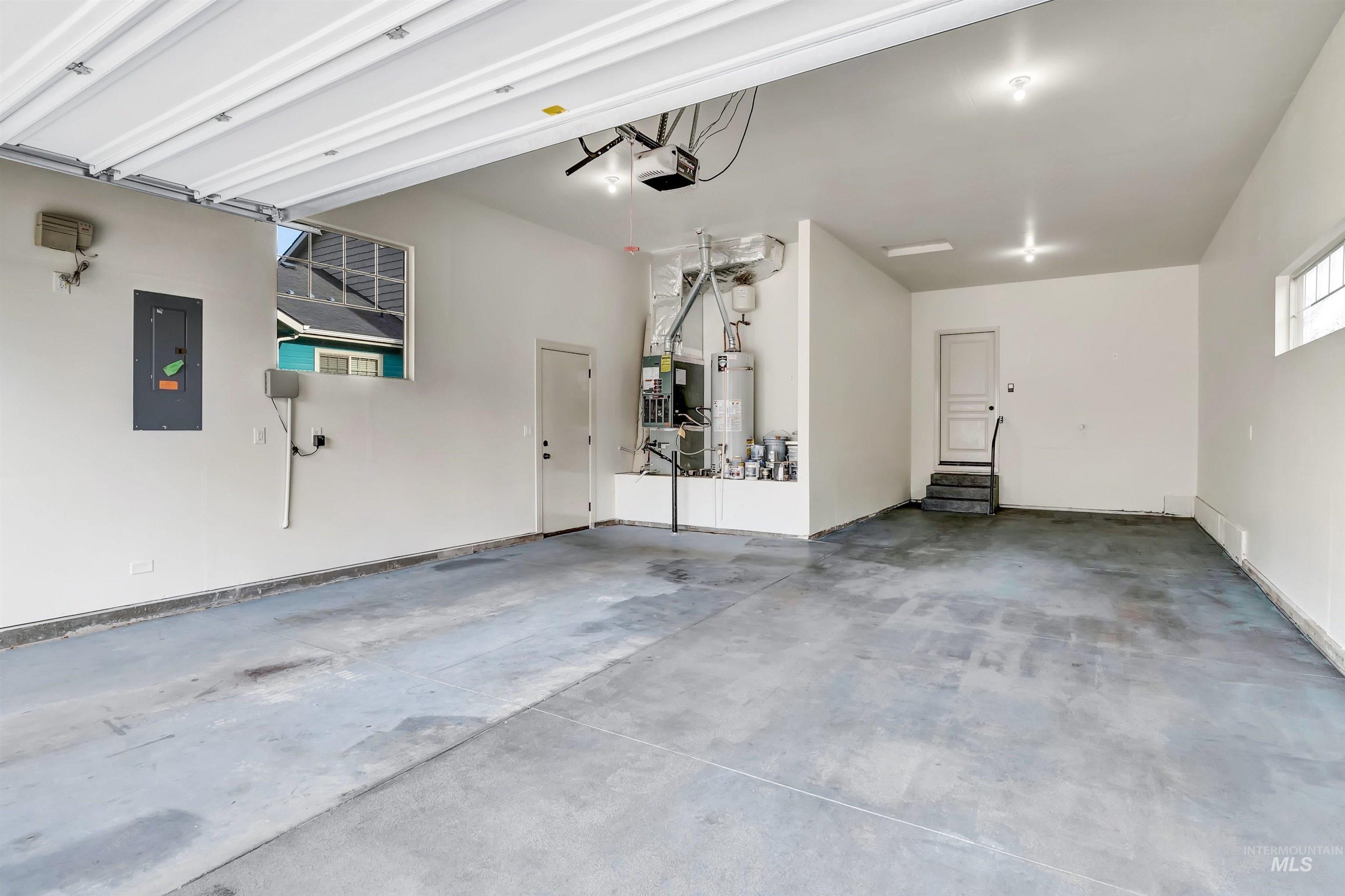 12733 N 10th Avenue, Boise, Idaho 83714-9333, 4 Bedrooms, 2.5 Bathrooms, Residential For Sale, Price $659,900, 98967454