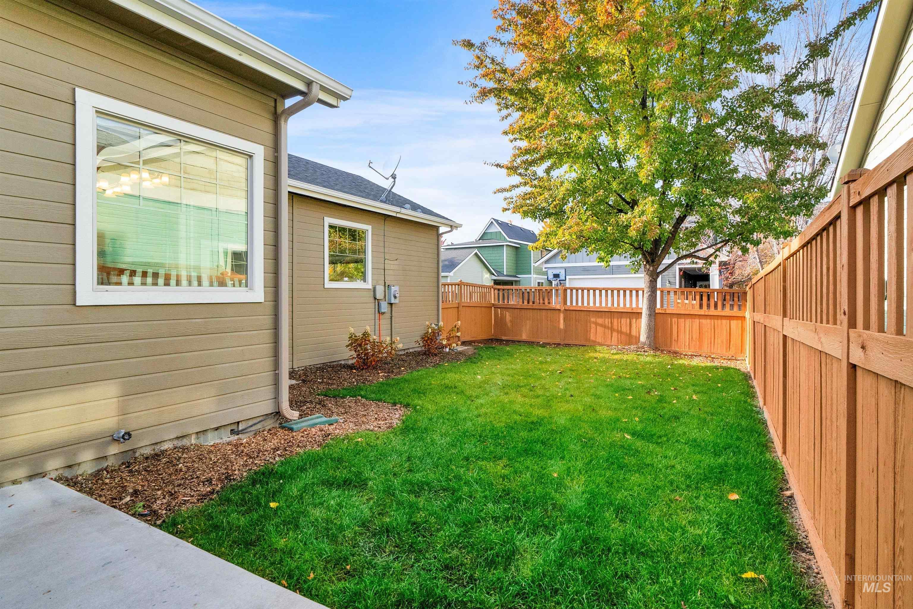 12733 N 10th Avenue, Boise, Idaho 83714-9333, 4 Bedrooms, 2.5 Bathrooms, Residential For Sale, Price $659,900, 98967454