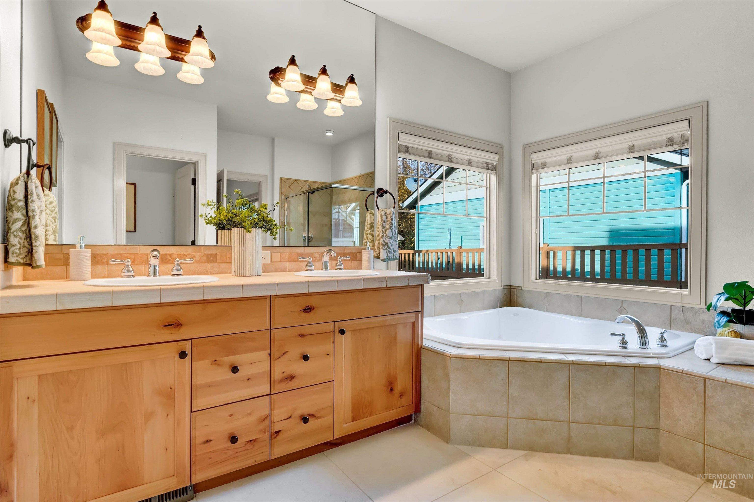 12733 N 10th Avenue, Boise, Idaho 83714-9333, 4 Bedrooms, 2.5 Bathrooms, Residential For Sale, Price $659,900, 98967454