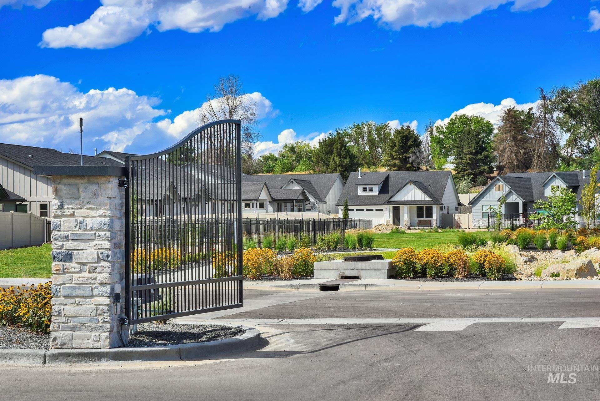 1710 N Green Pine Ln, Star, Idaho 83669, 4 Bedrooms, 2.5 Bathrooms, Residential For Sale, Price $599,900, 98967464