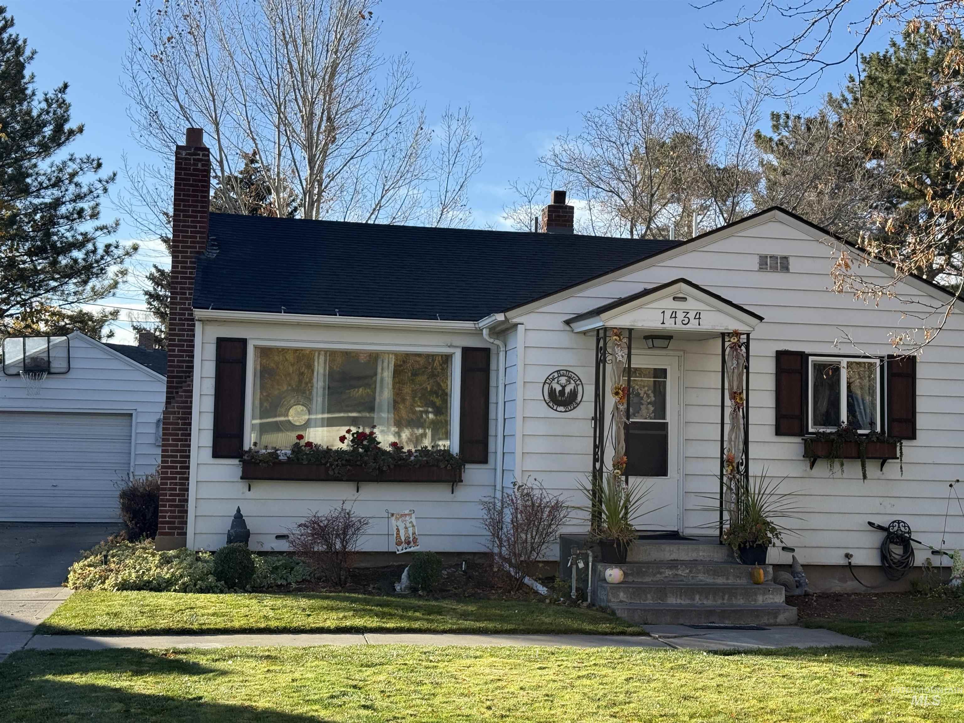 1434 Spruce Ave, Twin Falls, Idaho 83301, 4 Bedrooms, 2 Bathrooms, Residential For Sale, Price $324,900, 98967546