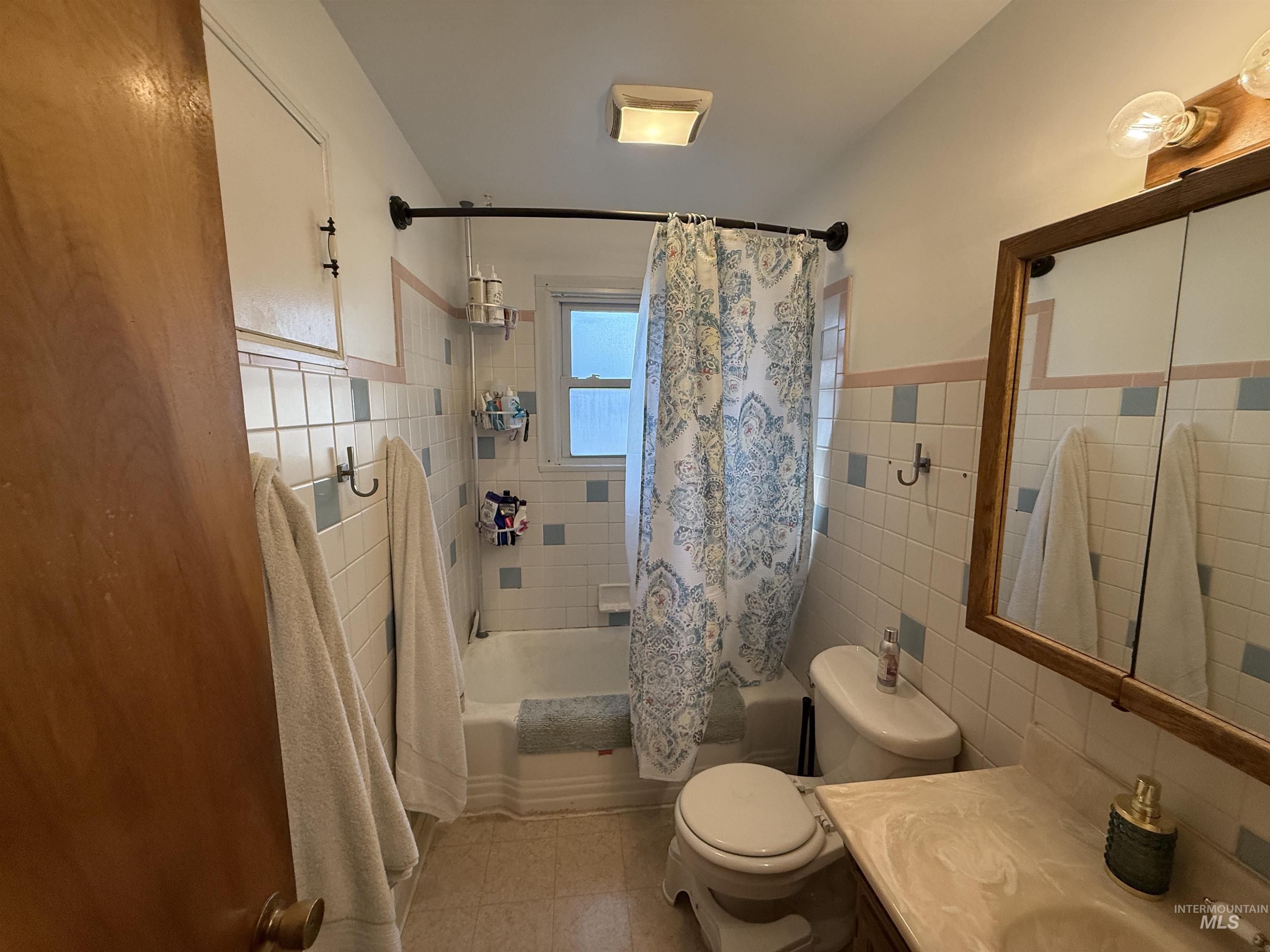 1434 Spruce Ave, Twin Falls, Idaho 83301, 4 Bedrooms, 2 Bathrooms, Residential For Sale, Price $324,900, 98967546