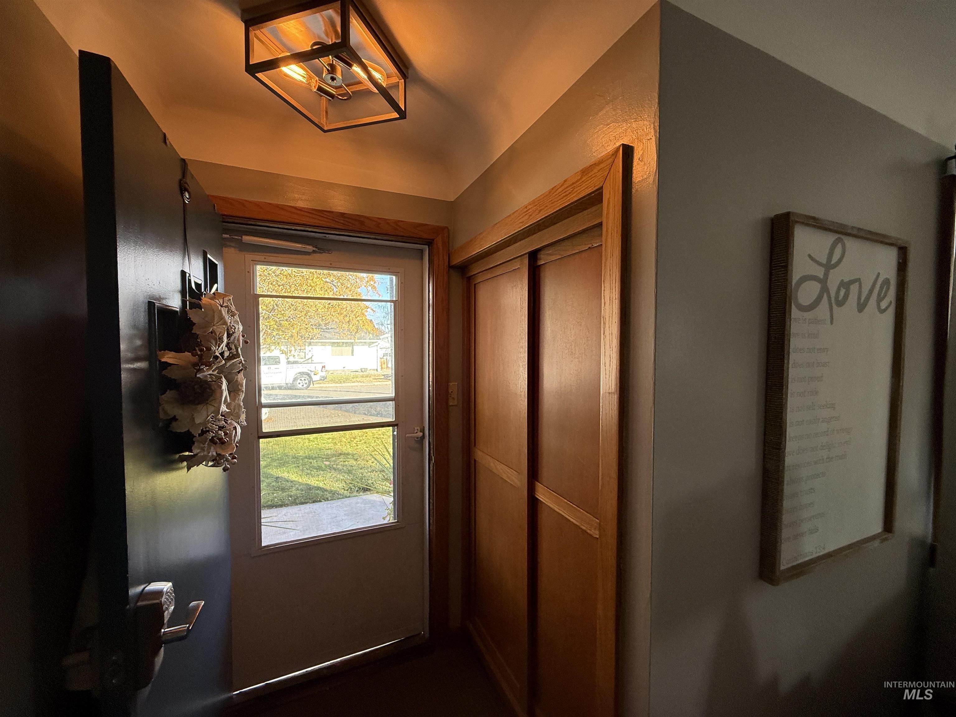 1434 Spruce Ave, Twin Falls, Idaho 83301, 4 Bedrooms, 2 Bathrooms, Residential For Sale, Price $324,900, 98967546