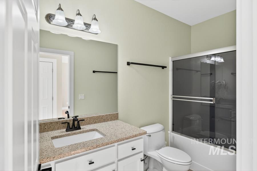 815 NW Valley View Drive, Pullman, Washington 99163, 4 Bedrooms, 2 Bathrooms, Residential For Sale, Price $575,000, 98967561