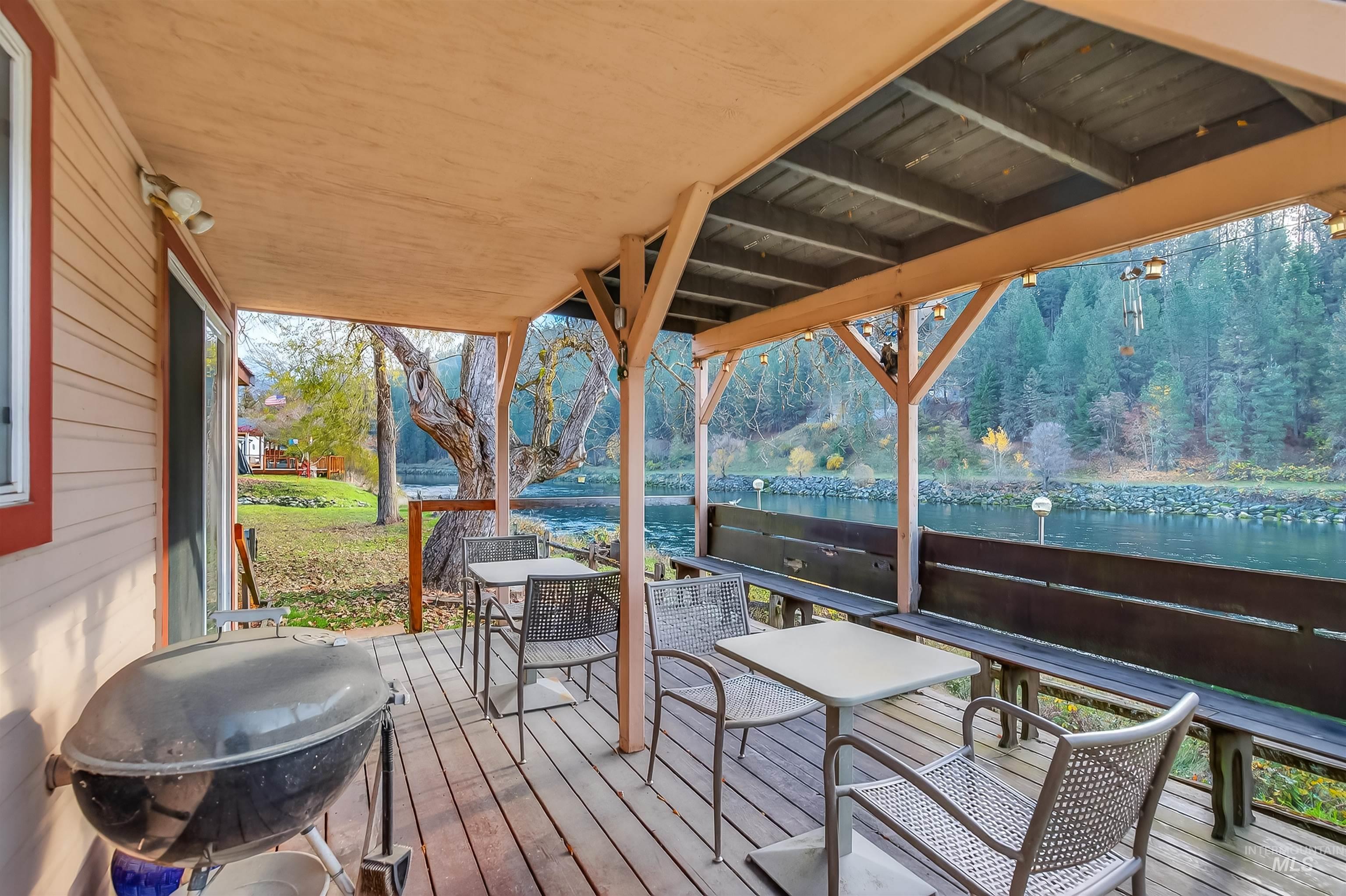 142 Northfork Dr, Ahsahka, Idaho 83520, 2 Bedrooms, 1 Bathroom, Residential For Sale, Price $349,000, 98967572