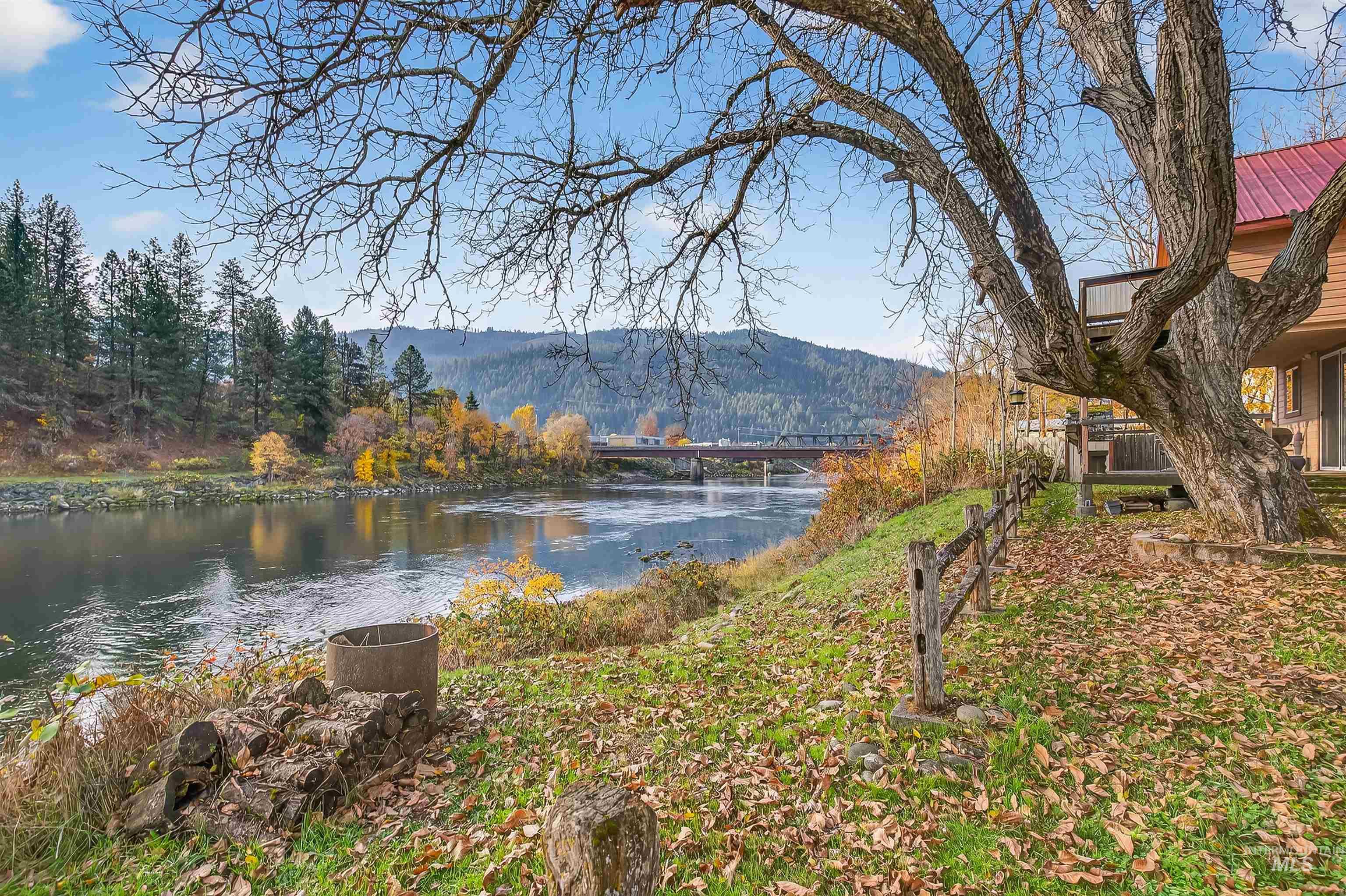 142 Northfork Dr, Ahsahka, Idaho 83520, 2 Bedrooms, 1 Bathroom, Residential For Sale, Price $349,000, 98967572