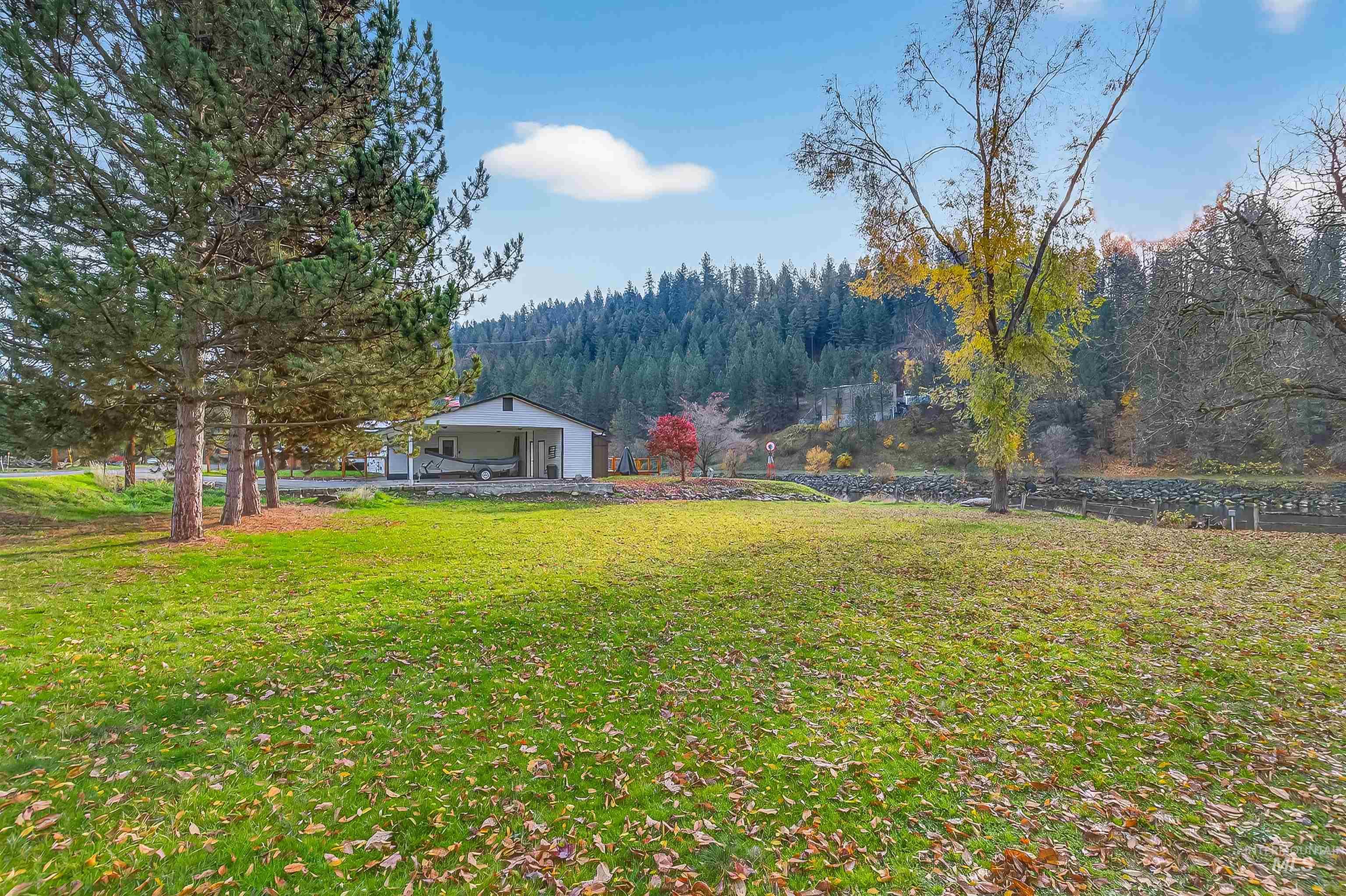 142 Northfork Dr, Ahsahka, Idaho 83520, 2 Bedrooms, 1 Bathroom, Residential For Sale, Price $349,000, 98967572
