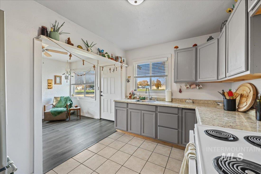 516 N 13Th Ave, Caldwell, Idaho 83605, 1 Bedroom, 1 Bathroom, Residential For Sale, Price $239,900, 98967576