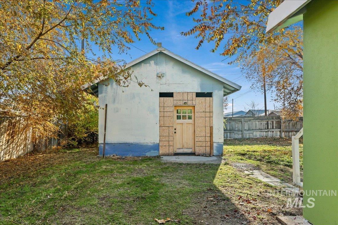 516 N 13Th Ave, Caldwell, Idaho 83605, 1 Bedroom, 1 Bathroom, Residential For Sale, Price $239,900, 98967576