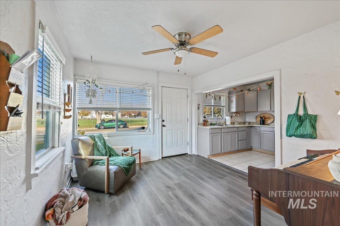 516 N 13Th Ave, Caldwell, Idaho 83605, 1 Bedroom, 1 Bathroom, Residential For Sale, Price $239,900, 98967576