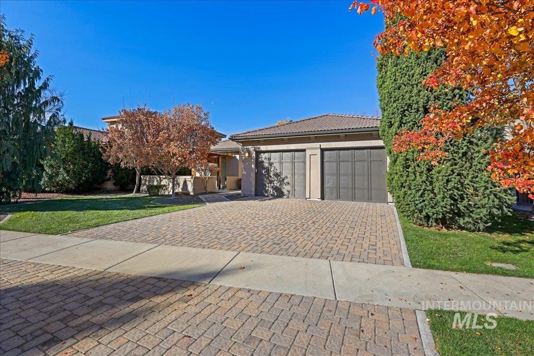 3115 S Abigail Way, Boise, Idaho 83706, 3 Bedrooms, 2.5 Bathrooms, Residential For Sale, Price $1,039,000, 98967579