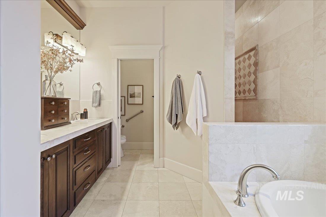 3115 S Abigail Way, Boise, Idaho 83706, 3 Bedrooms, 2.5 Bathrooms, Residential For Sale, Price $1,039,000, 98967579