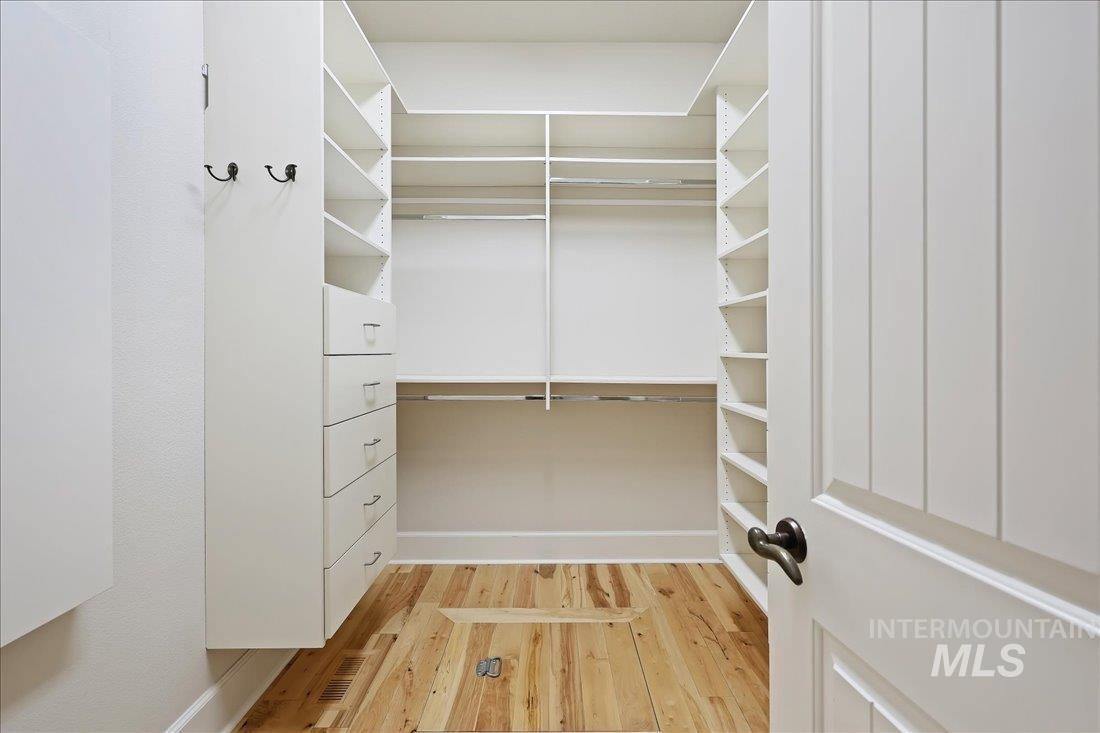 3115 S Abigail Way, Boise, Idaho 83706, 3 Bedrooms, 2.5 Bathrooms, Residential For Sale, Price $1,039,000, 98967579