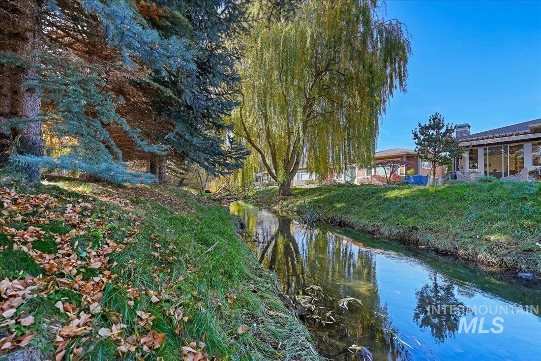 3115 S Abigail Way, Boise, Idaho 83706, 3 Bedrooms, 2.5 Bathrooms, Residential For Sale, Price $1,039,000, 98967579