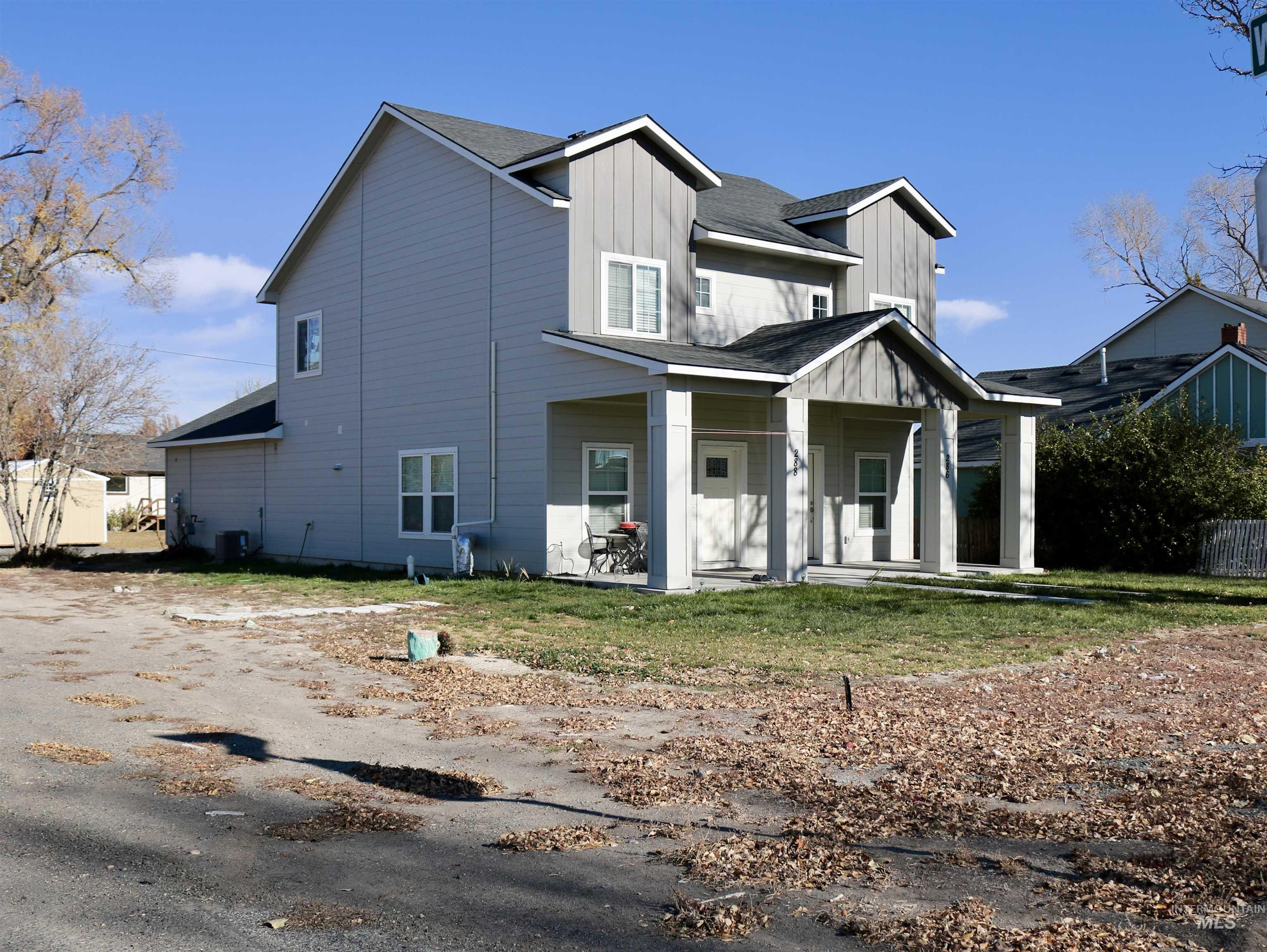 286 / 288 Ave A, Wendell, Idaho 83355, 2 Bedrooms, 1.5 Bathrooms, Residential Income For Sale, Price $409,900, 98967590