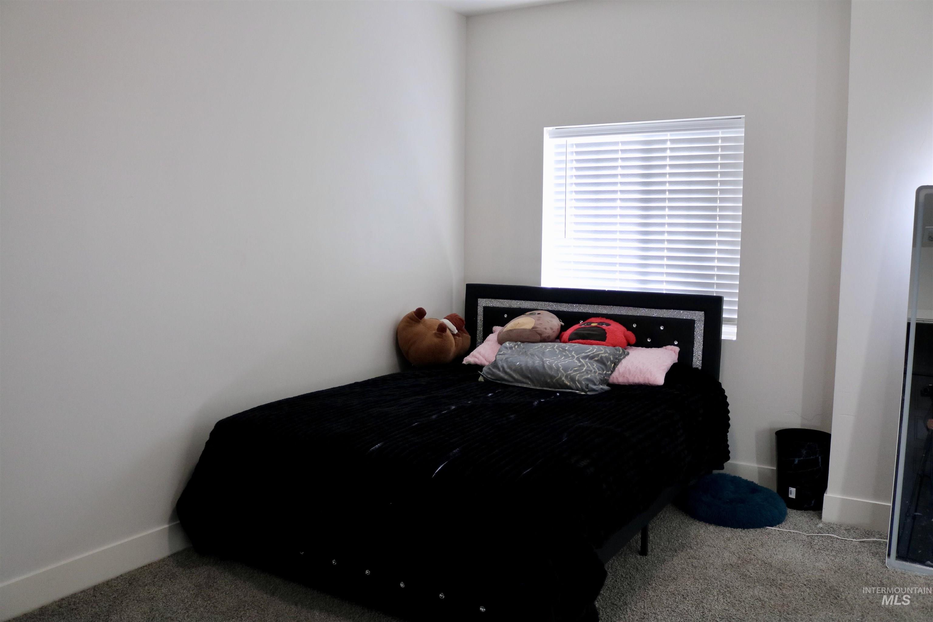 286 / 288 Ave A, Wendell, Idaho 83355, 2 Bedrooms, 1.5 Bathrooms, Residential Income For Sale, Price $409,900, 98967590