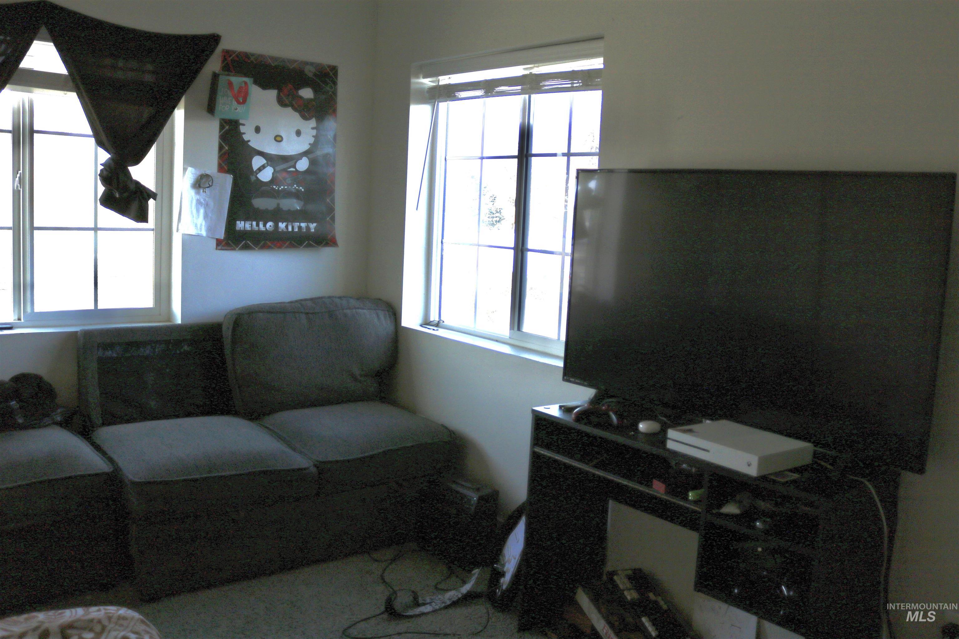 286 / 288 Ave A, Wendell, Idaho 83355, 2 Bedrooms, 1.5 Bathrooms, Residential Income For Sale, Price $409,900, 98967590