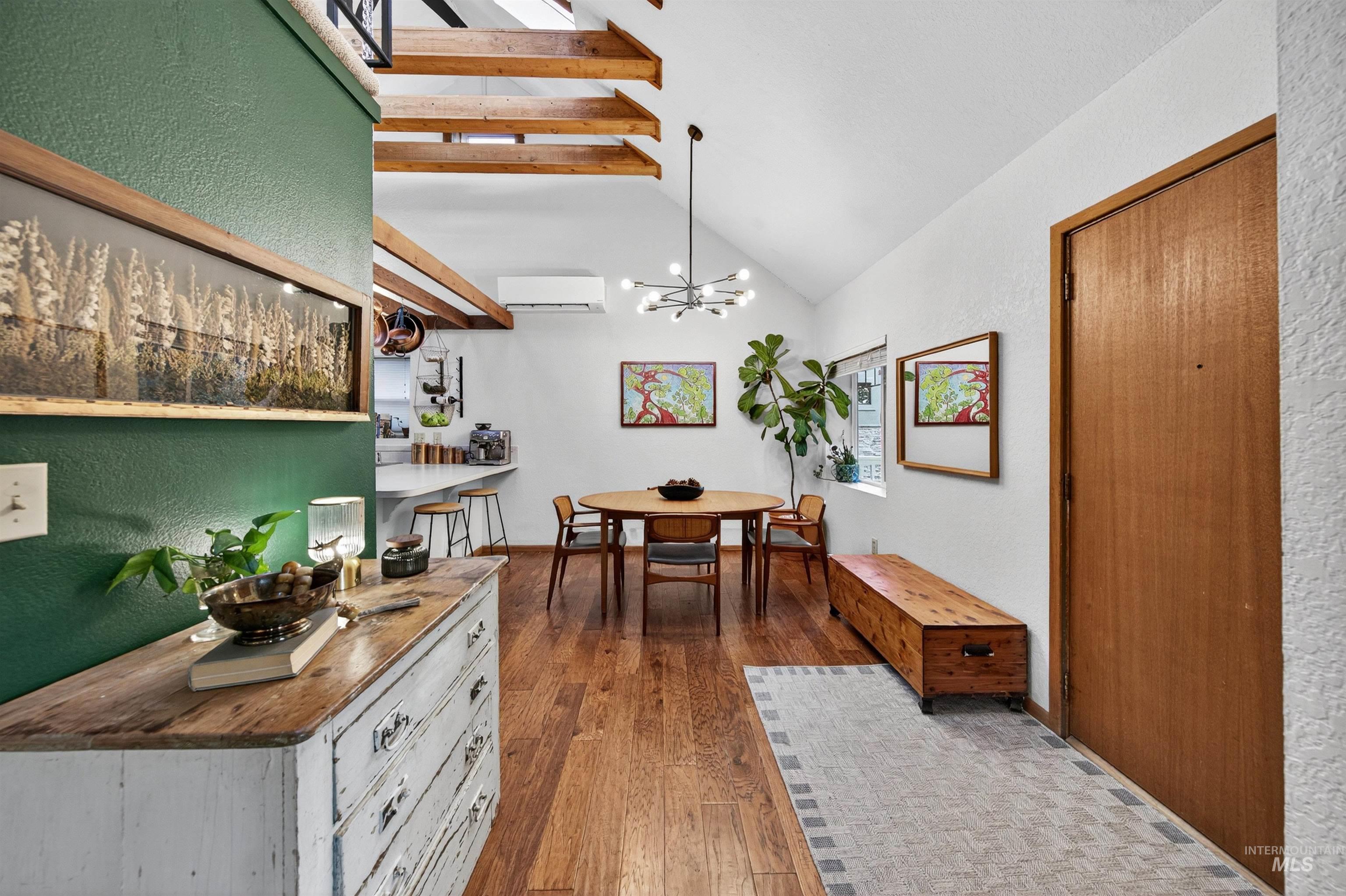 424 W Sherman Street, Boise, Idaho 83702-3729, 2 Bedrooms, 1.5 Bathrooms, Residential For Sale, Price $615,000, 98967605