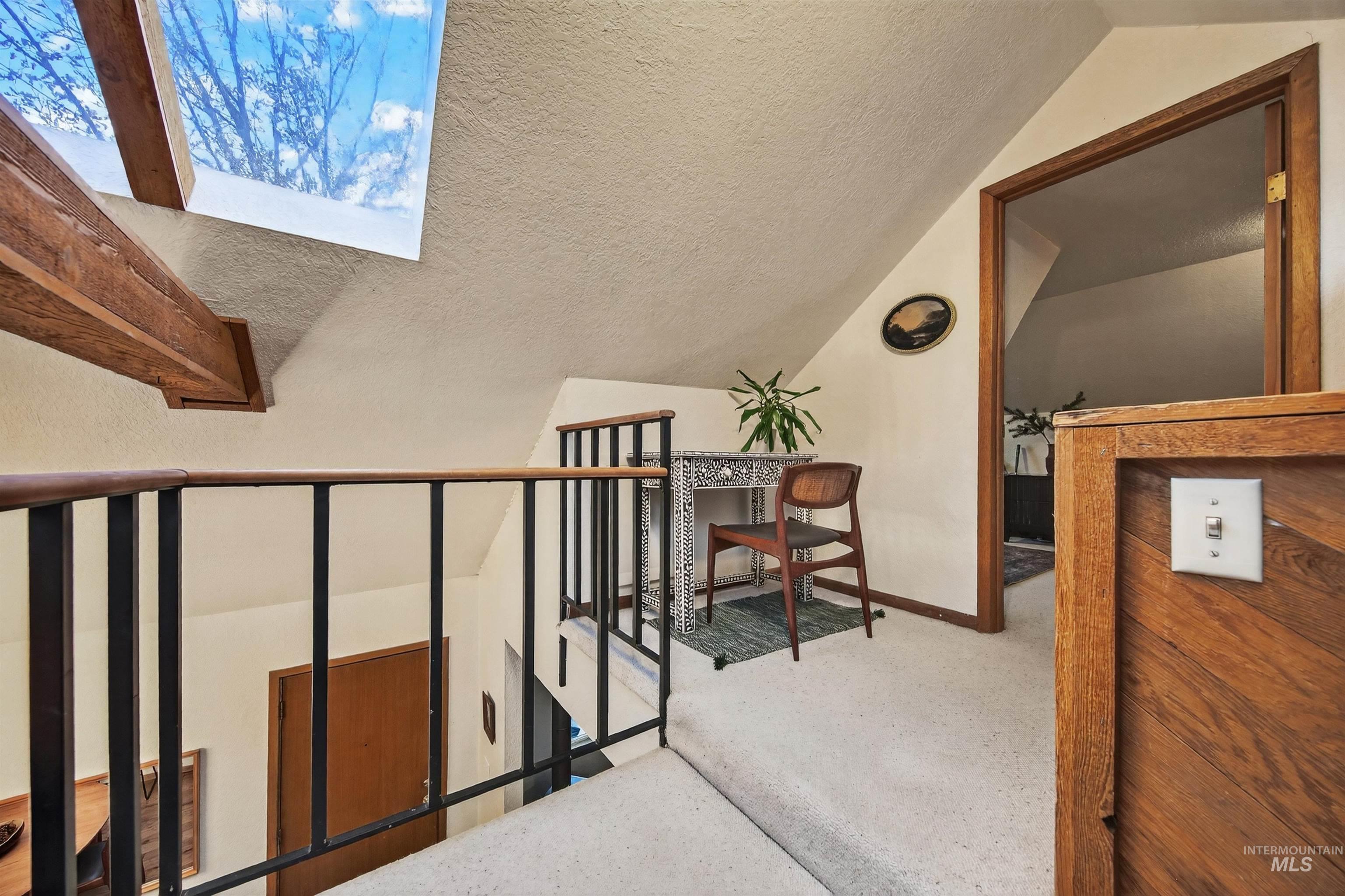 424 W Sherman Street, Boise, Idaho 83702-3729, 2 Bedrooms, 1.5 Bathrooms, Residential For Sale, Price $615,000, 98967605