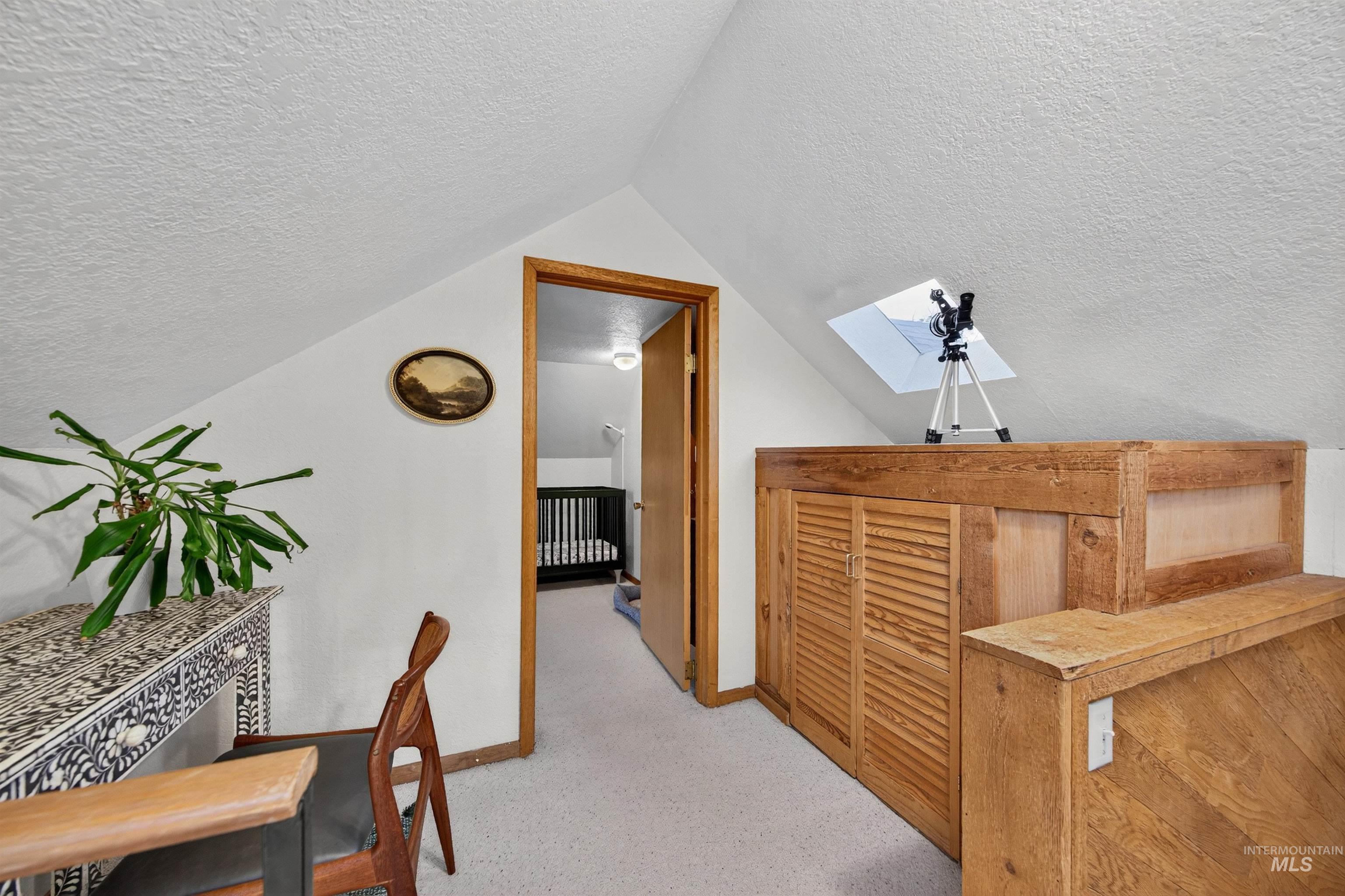 424 W Sherman Street, Boise, Idaho 83702-3729, 2 Bedrooms, 1.5 Bathrooms, Residential For Sale, Price $615,000, 98967605