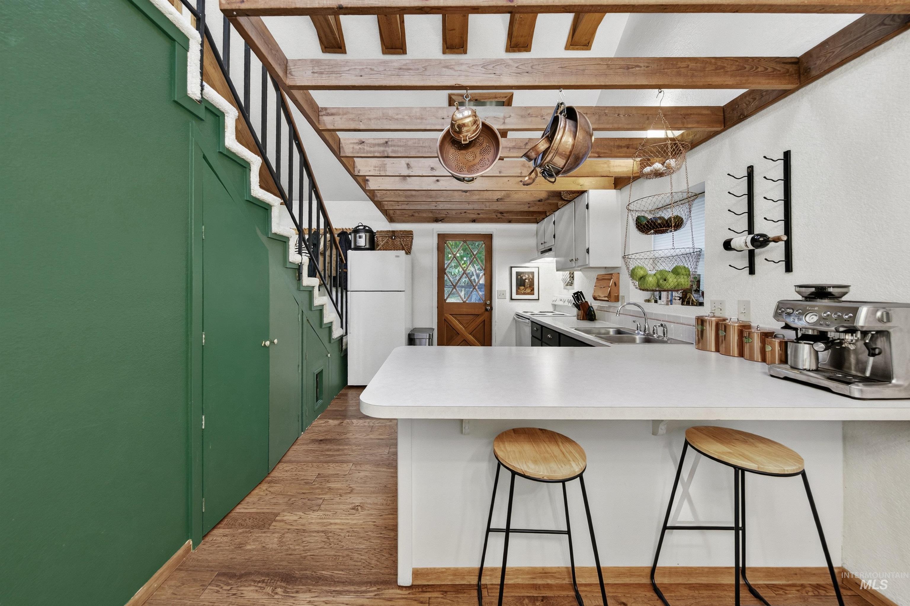 424 W Sherman Street, Boise, Idaho 83702-3729, 2 Bedrooms, 1.5 Bathrooms, Residential For Sale, Price $615,000, 98967605