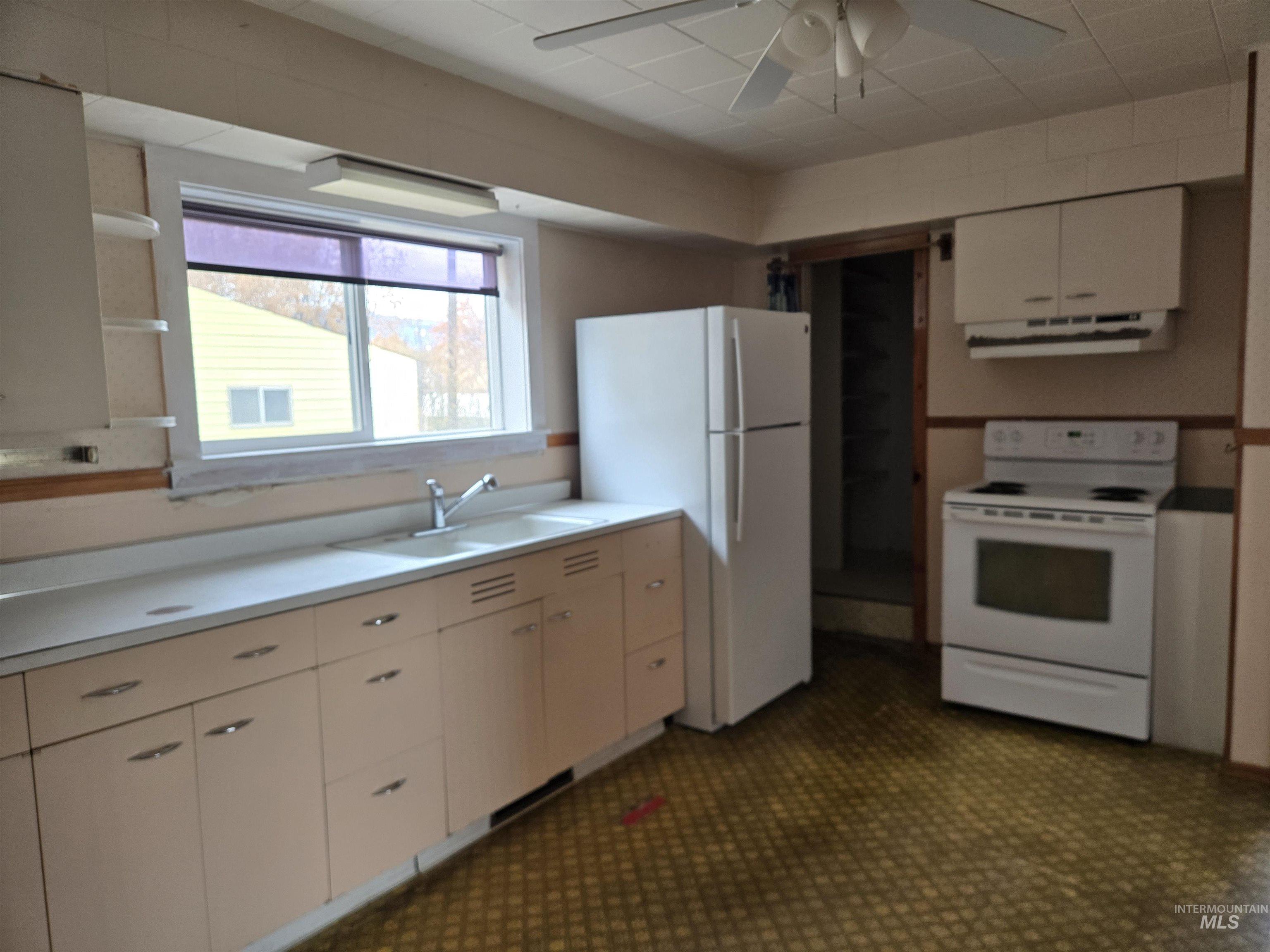 65 N 2nd, Cambridge, Idaho 83610, 2 Bedrooms, 1 Bathroom, Residential For Sale, Price $265,000, 98967612