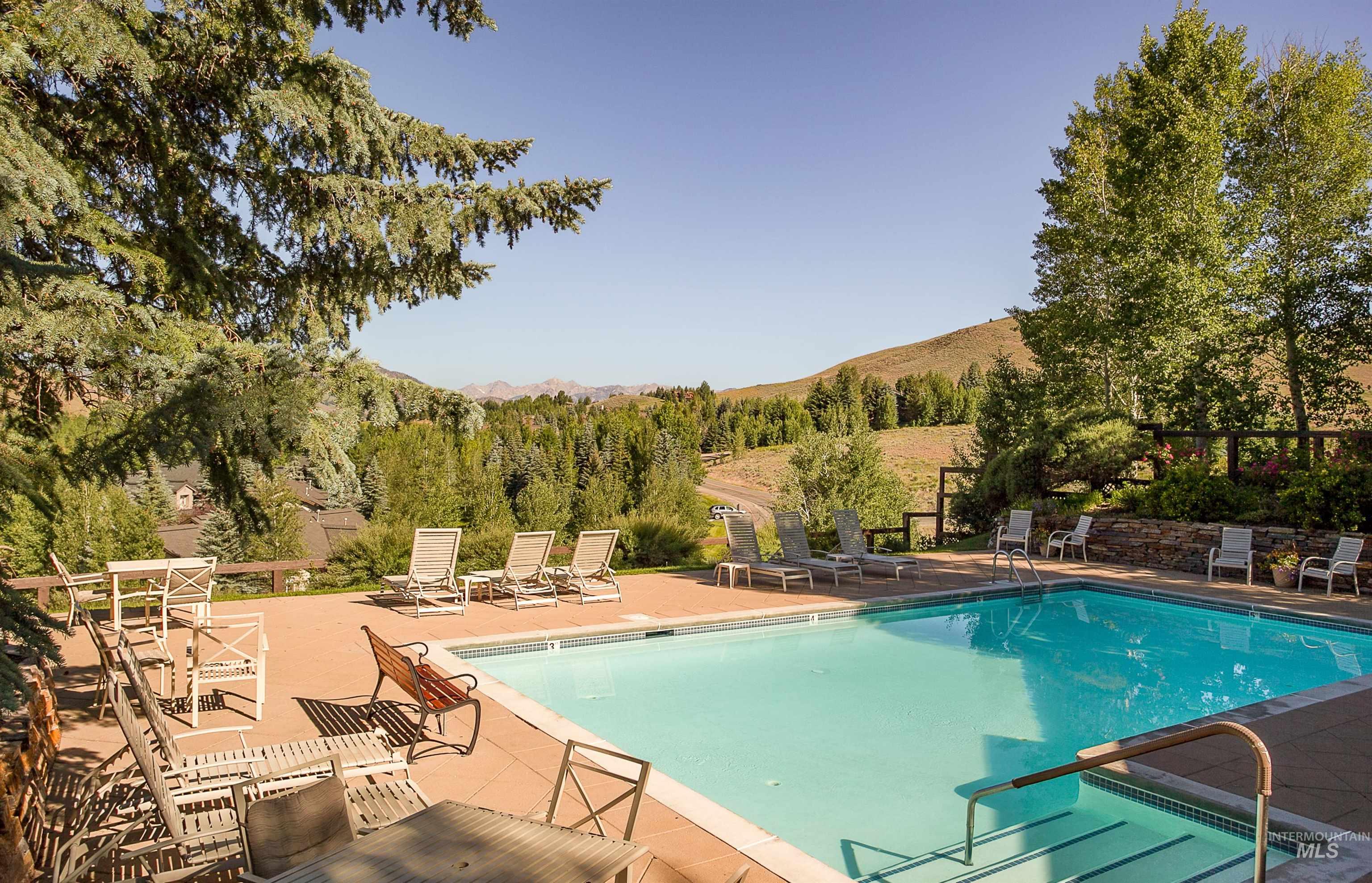 4139 Bluff Condo Drive, Sun Valley, Idaho 83353, 1 Bedroom, 1 Bathroom, Residential For Sale, Price $599,000, 98967616