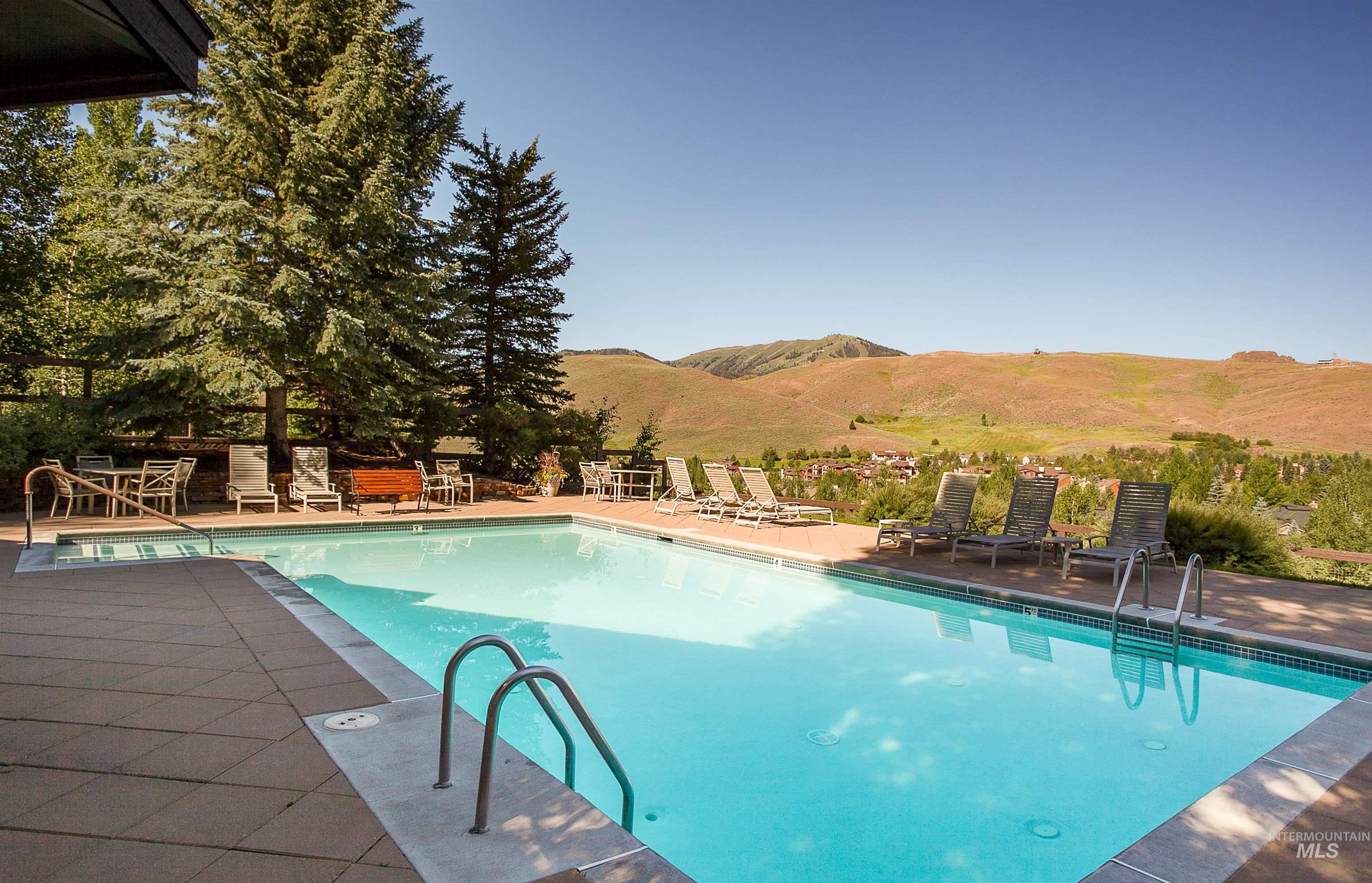 4139 Bluff Condo Drive, Sun Valley, Idaho 83353, 1 Bedroom, 1 Bathroom, Residential For Sale, Price $599,000, 98967616