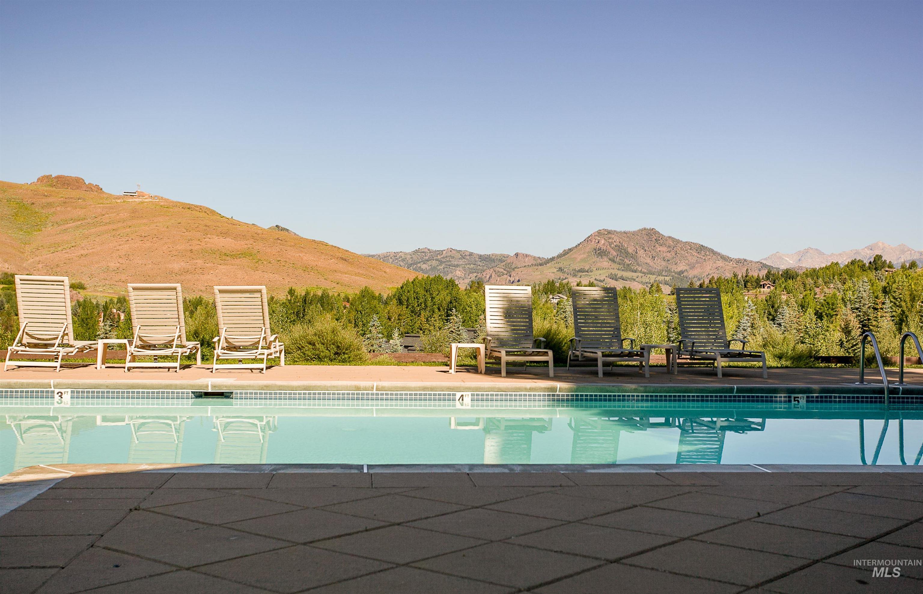 4139 Bluff Condo Drive, Sun Valley, Idaho 83353, 1 Bedroom, 1 Bathroom, Residential For Sale, Price $599,000, 98967616