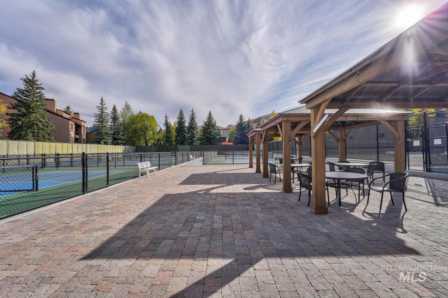 4139 Bluff Condo Drive, Sun Valley, Idaho 83353, 1 Bedroom, 1 Bathroom, Residential For Sale, Price $599,000, 98967616