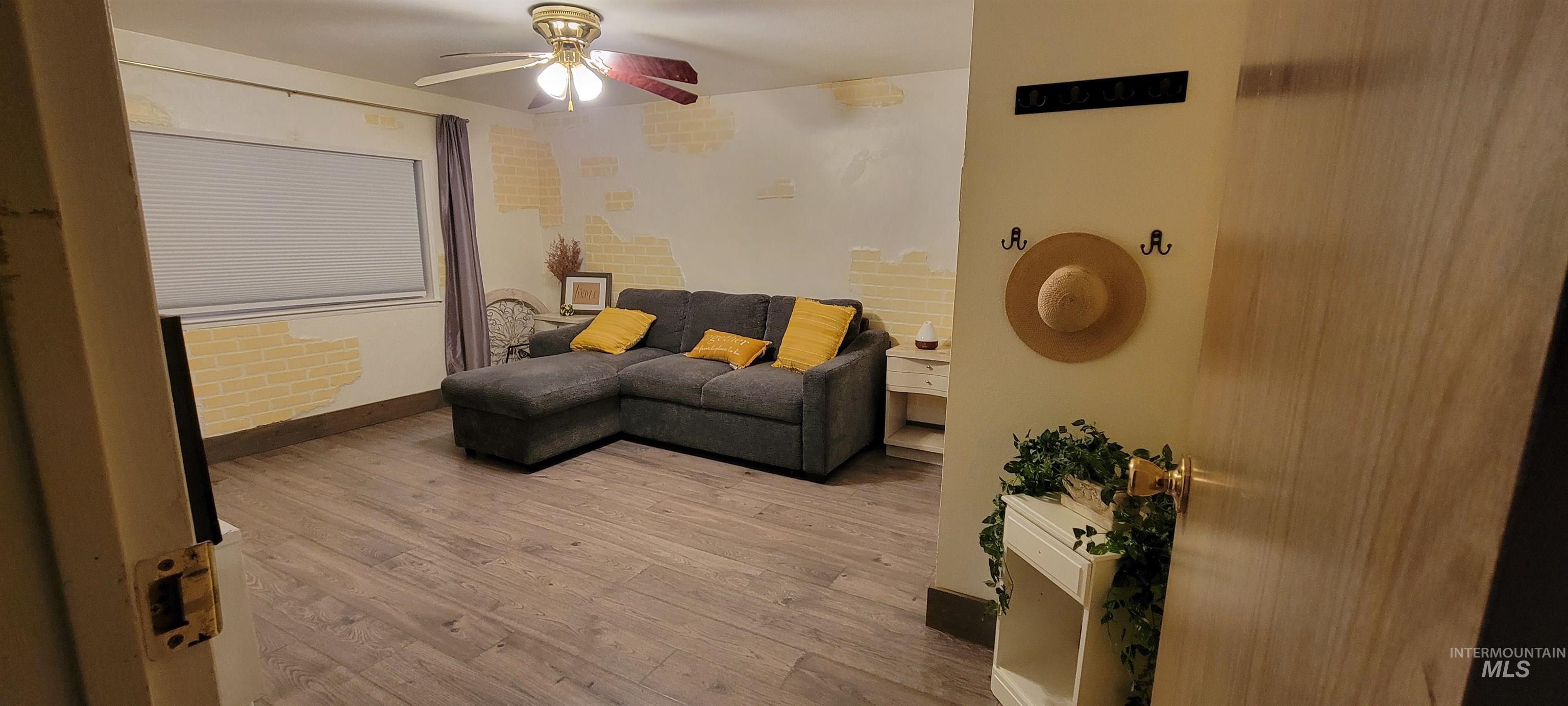 204 Larradon Dr, Kamiah, Idaho 83536, 4 Bedrooms, 2 Bathrooms, Residential For Sale, Price $399,000, 98967618