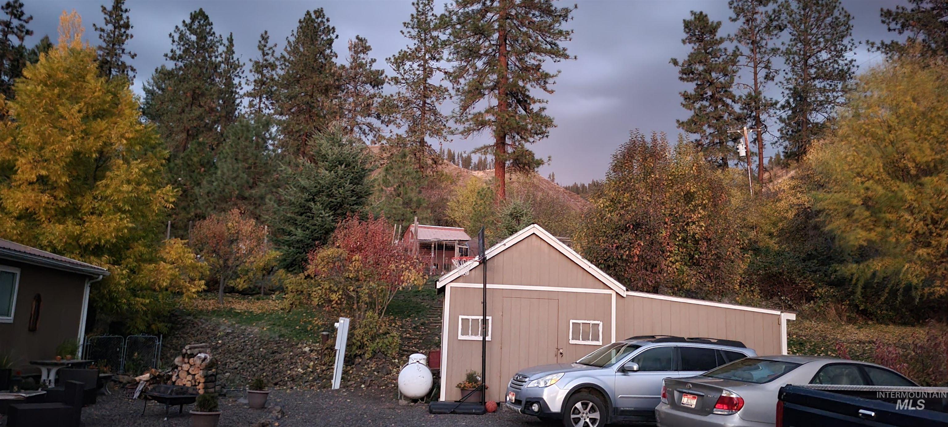 204 Larradon Dr, Kamiah, Idaho 83536, 4 Bedrooms, 2 Bathrooms, Residential For Sale, Price $399,000, 98967618