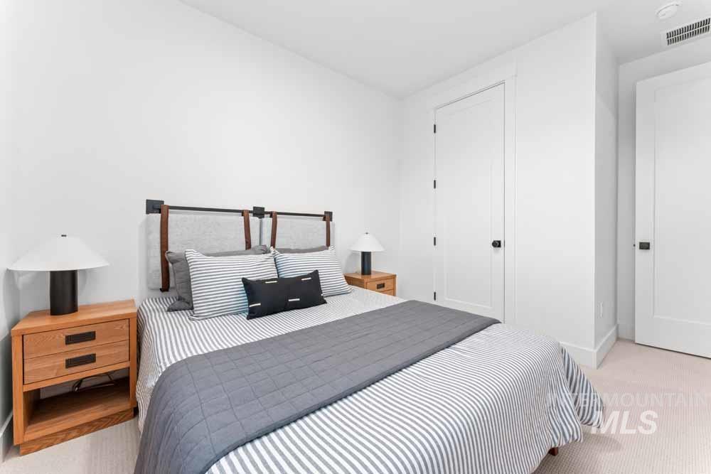 335 E Lombard Ln, Eagle, Idaho 83616, 3 Bedrooms, 2.5 Bathrooms, Residential For Sale, Price $588,995, 98967628