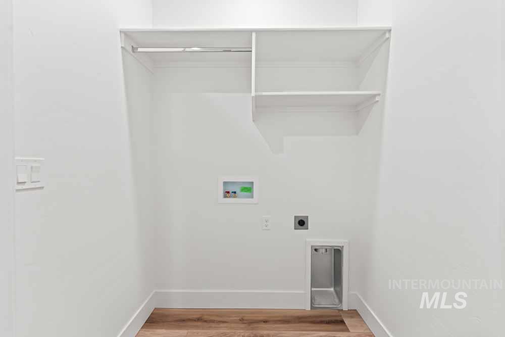 335 E Lombard Ln, Eagle, Idaho 83616, 3 Bedrooms, 2.5 Bathrooms, Residential For Sale, Price $588,995, 98967628